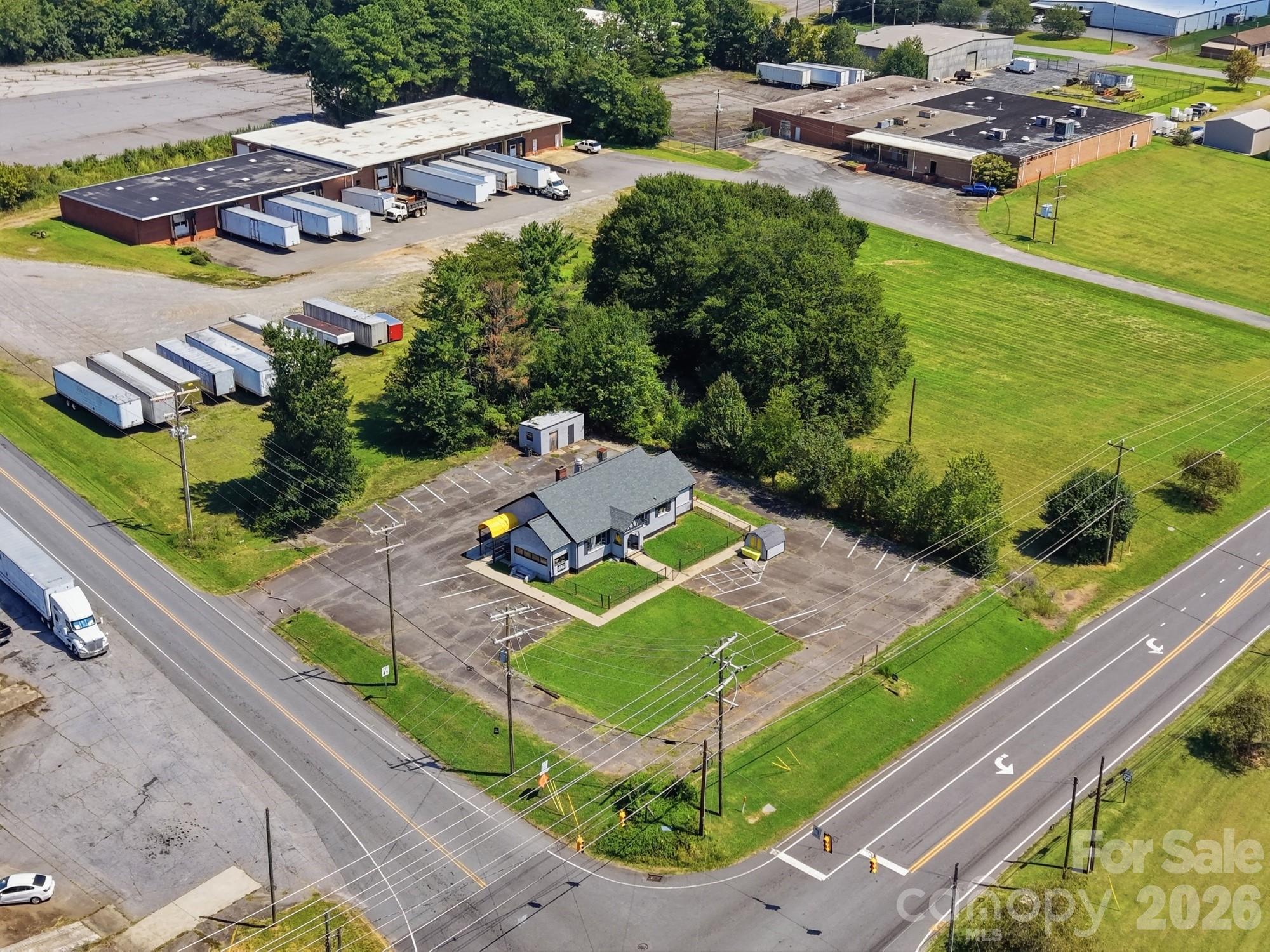 1801 Conover Boulevard E, Conover, NC 28613 — photo 3