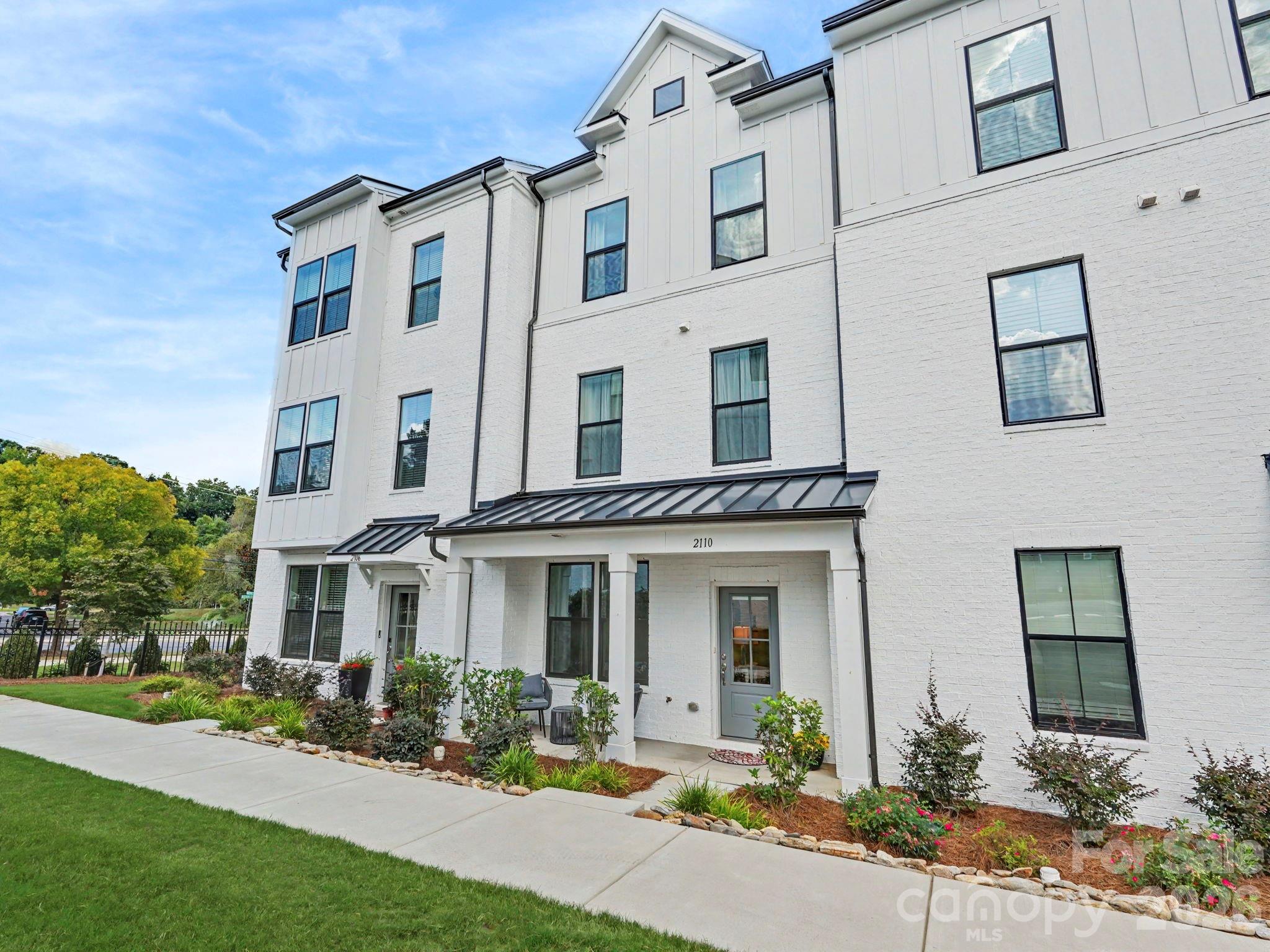 2110 Magnolia Blossom Way — photo