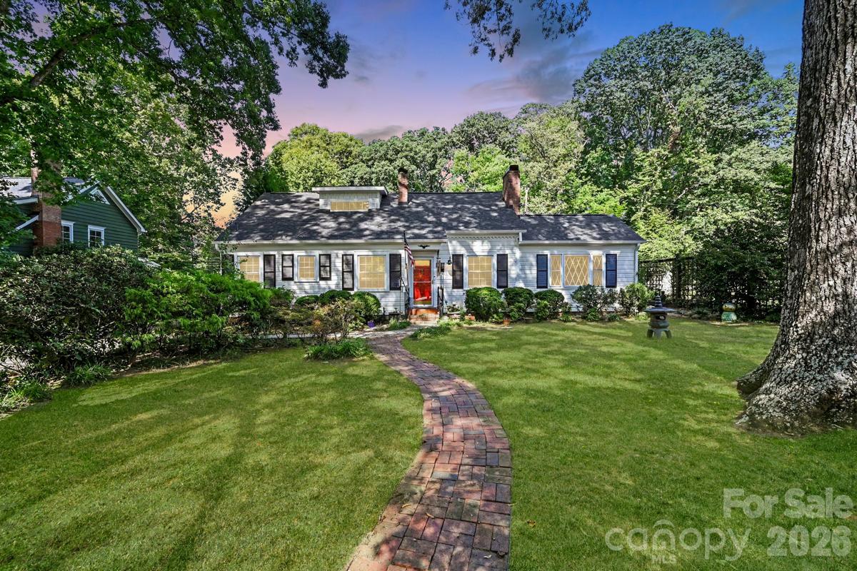 1301 Pinecrest Avenue — photo
