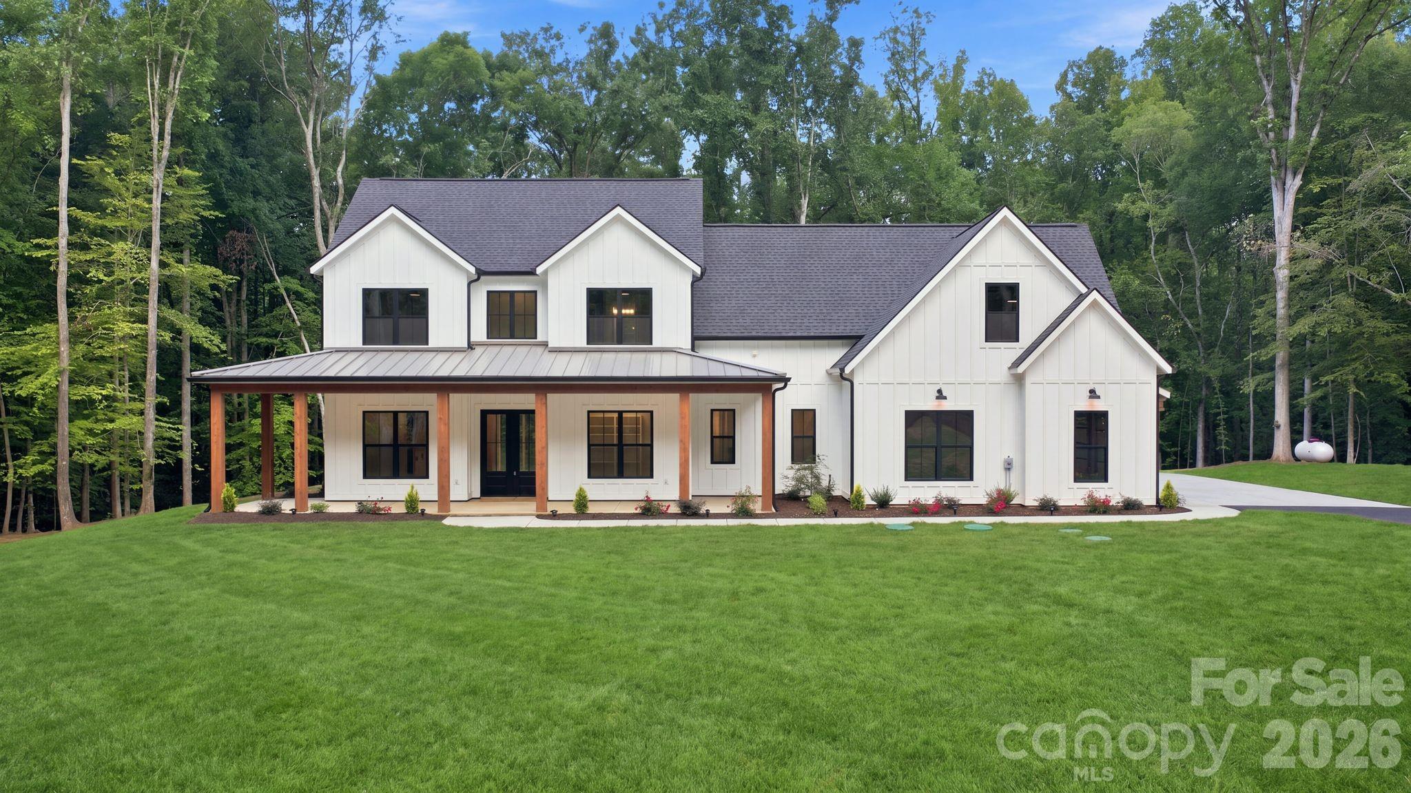 3515 Capricorn Road — photo