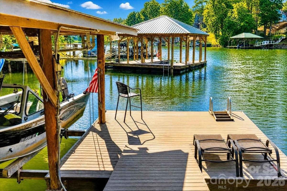 125 Hickory Point Court — photo