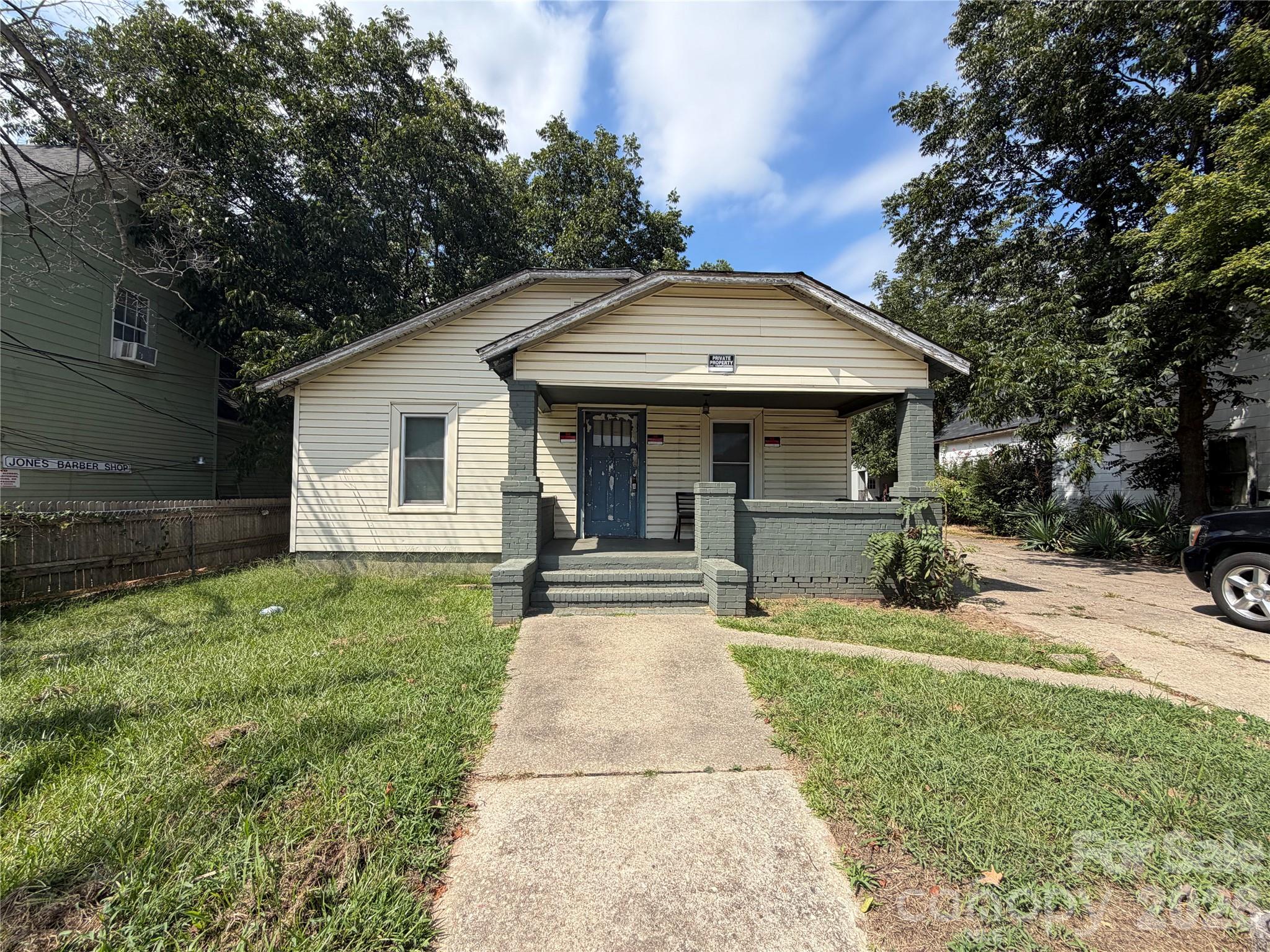 813 N Long Street — photo
