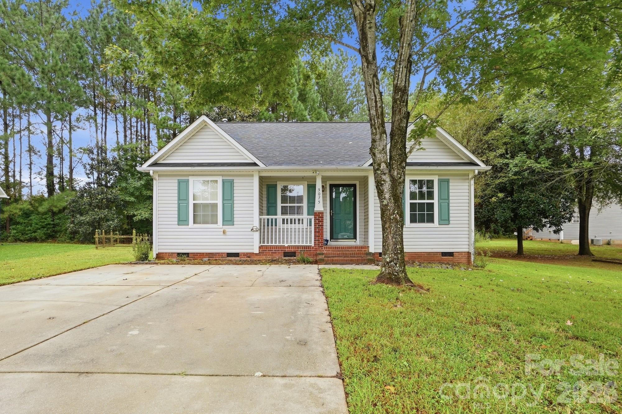 5075 Drake Pond Lane — photo