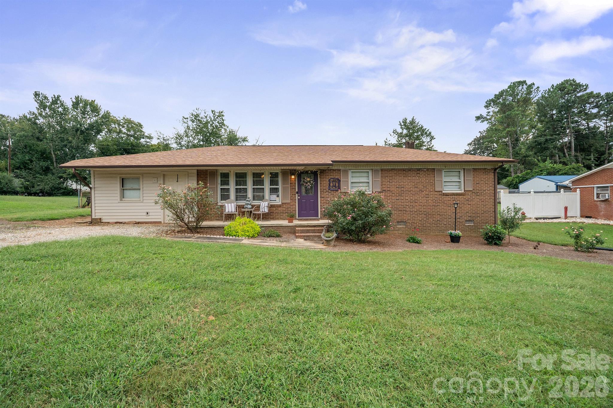 1782 Cameron Road — photo