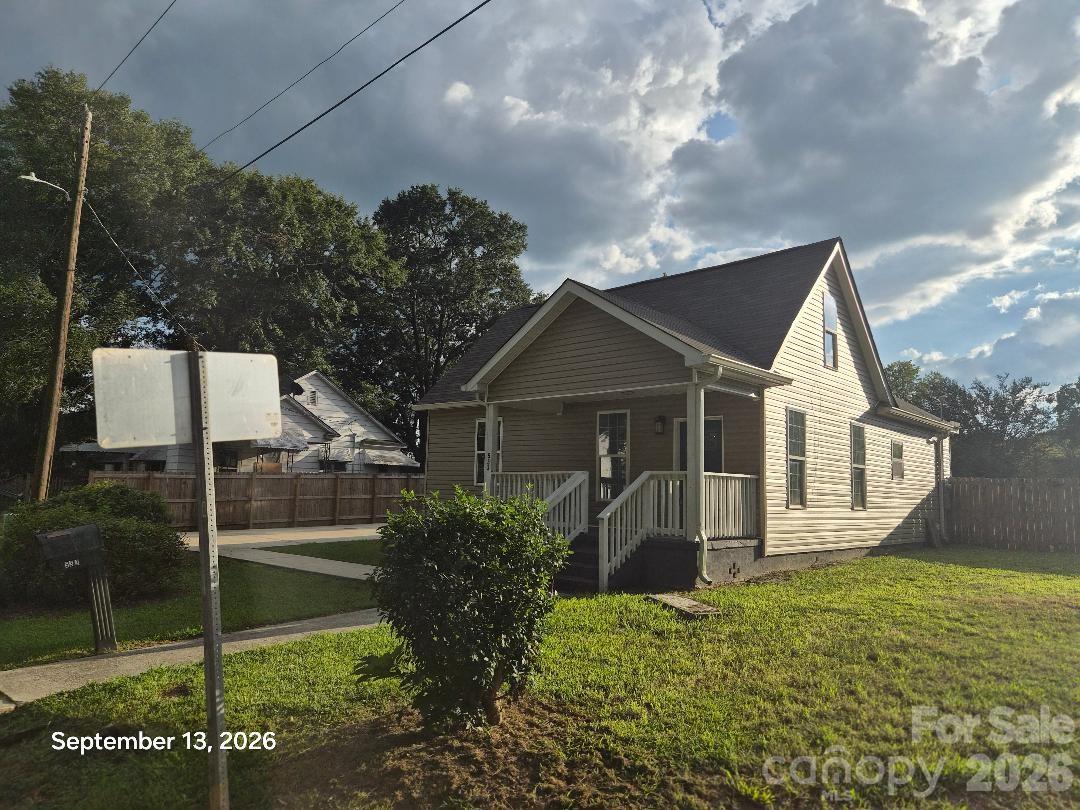 533 Ball Park Drive — photo