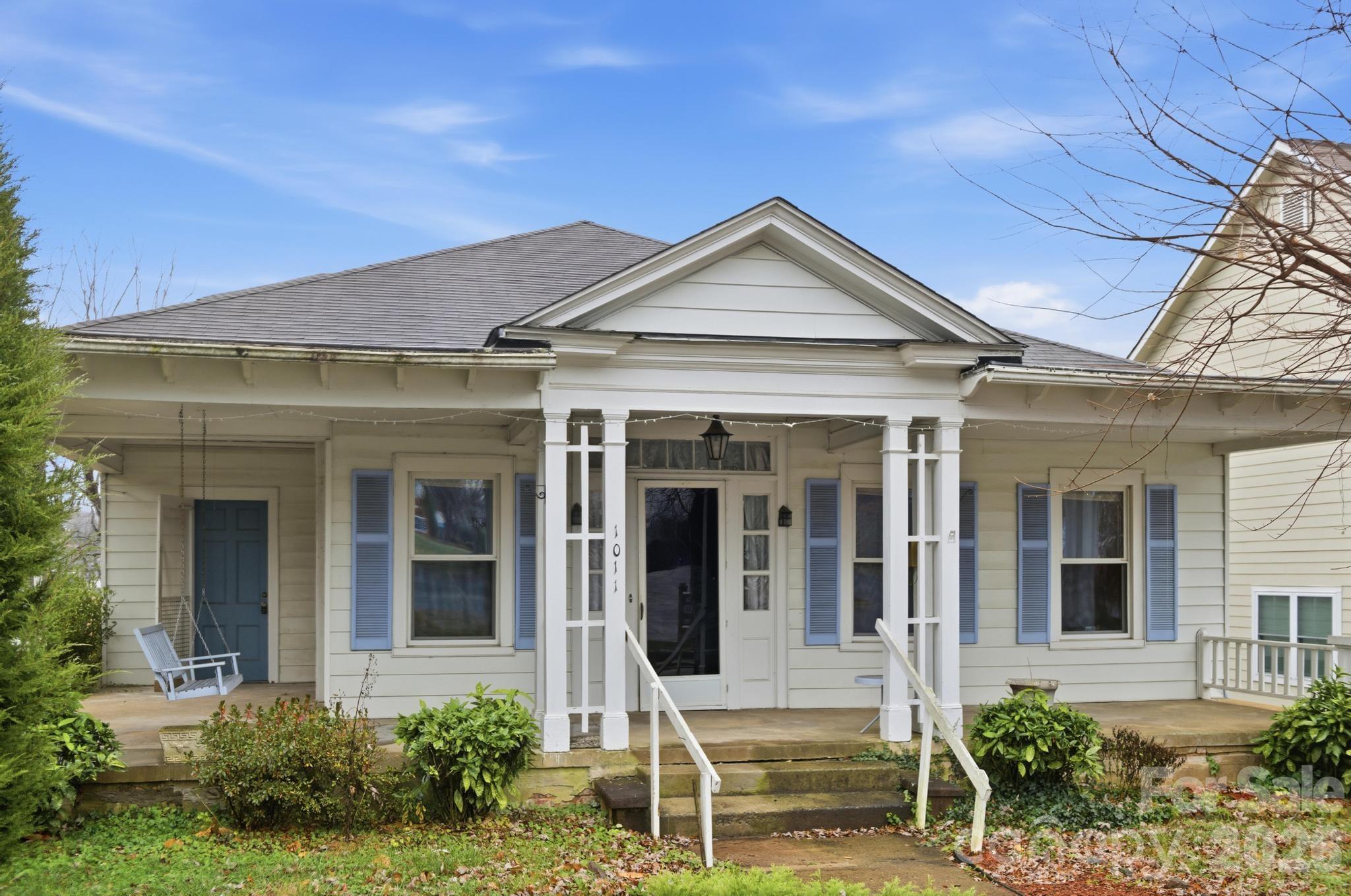 1011 Ashe Avenue NW — photo
