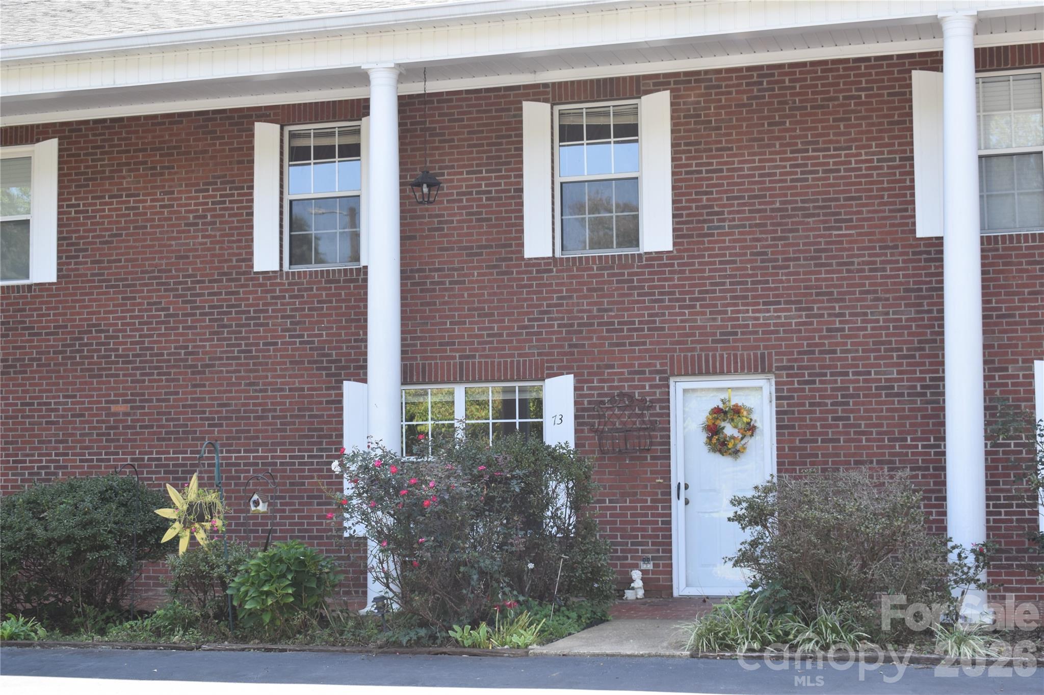 75 Laurelwood Drive 73 — photo