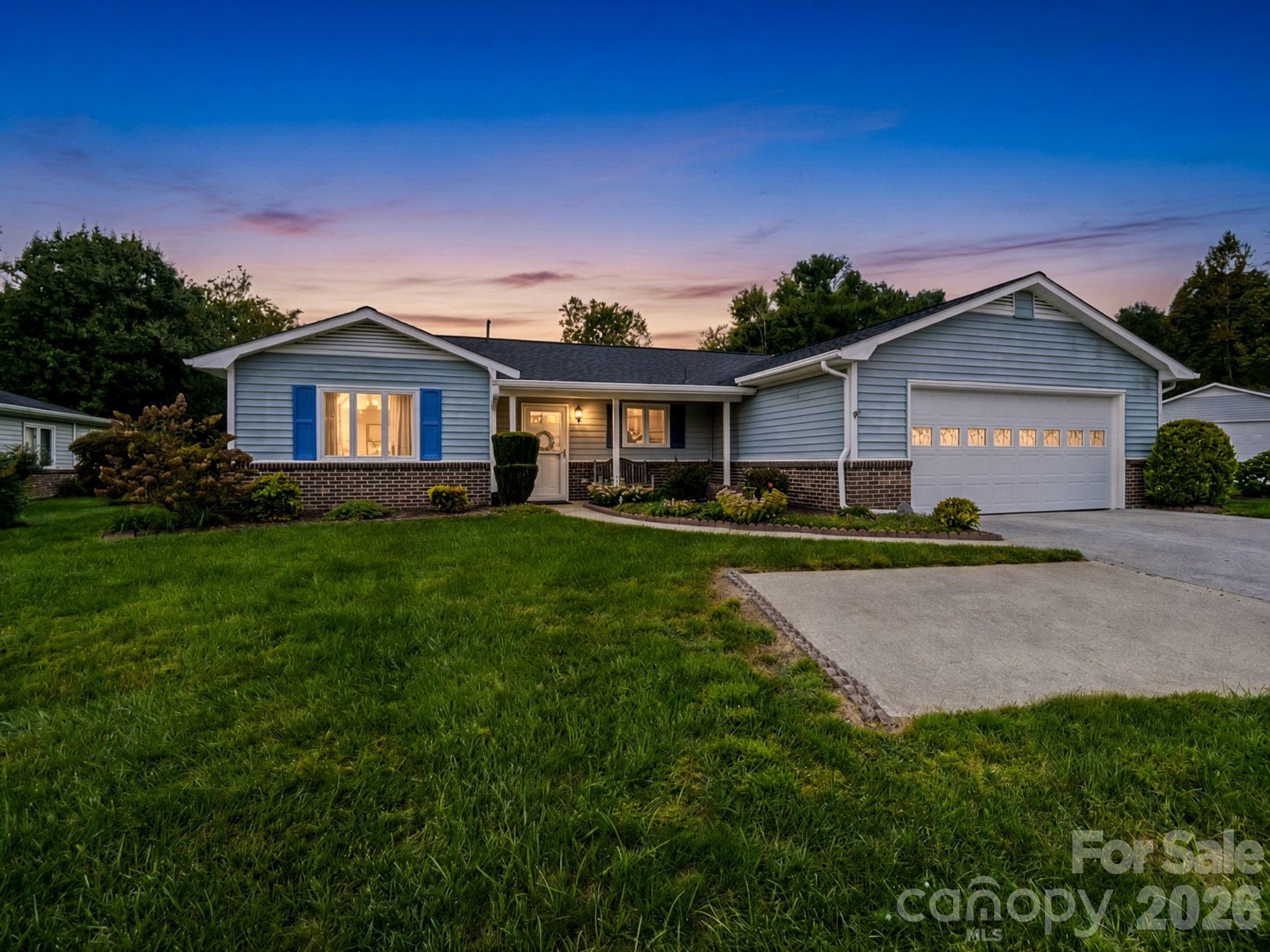 300 Dellford Court — photo