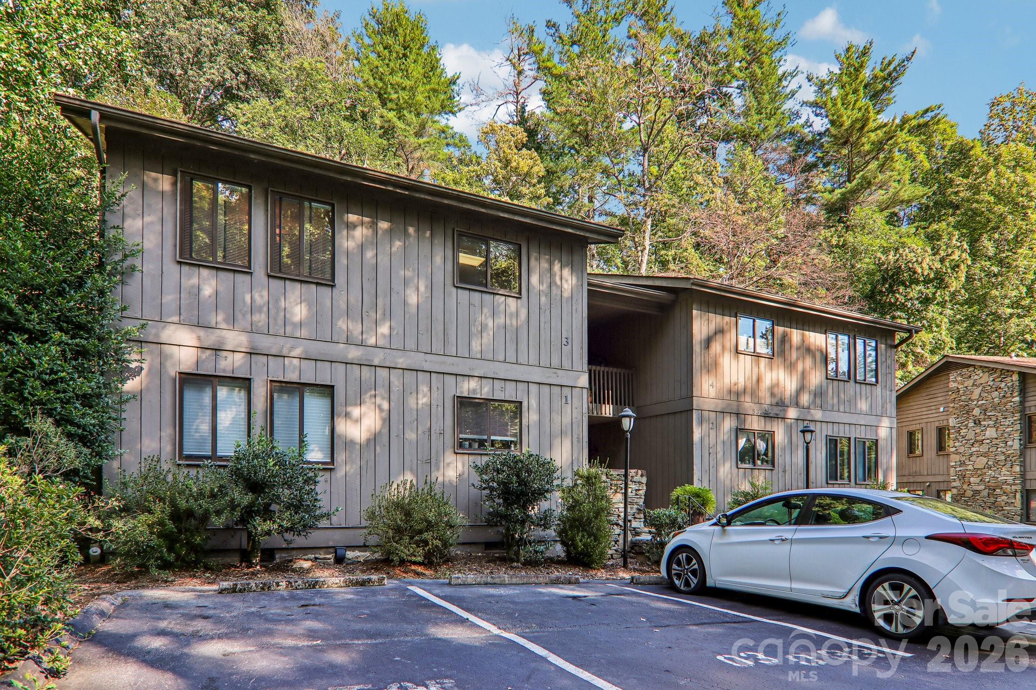 53 Lake Drive 03 — photo