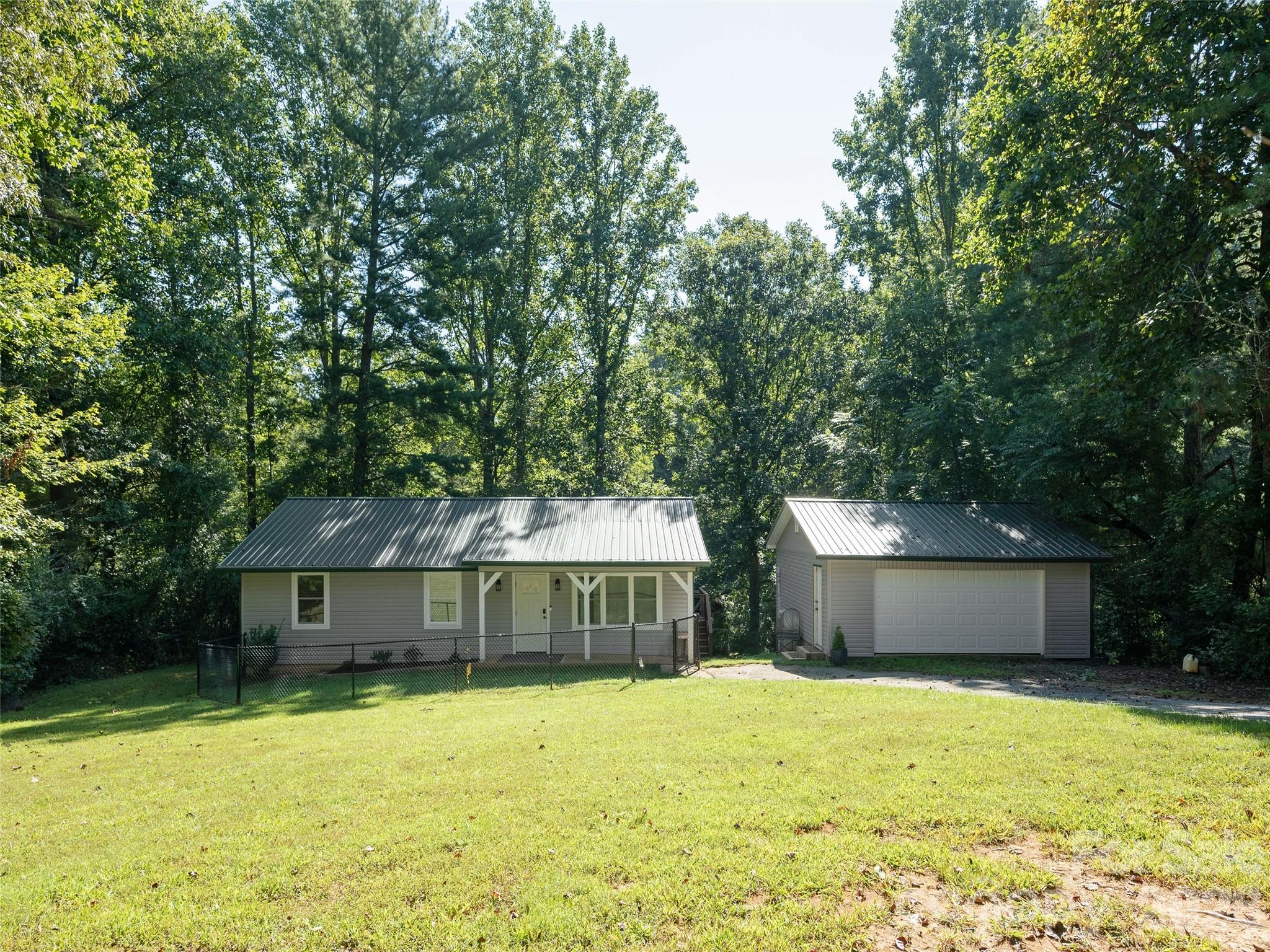 4103 Turnpike Road — photo