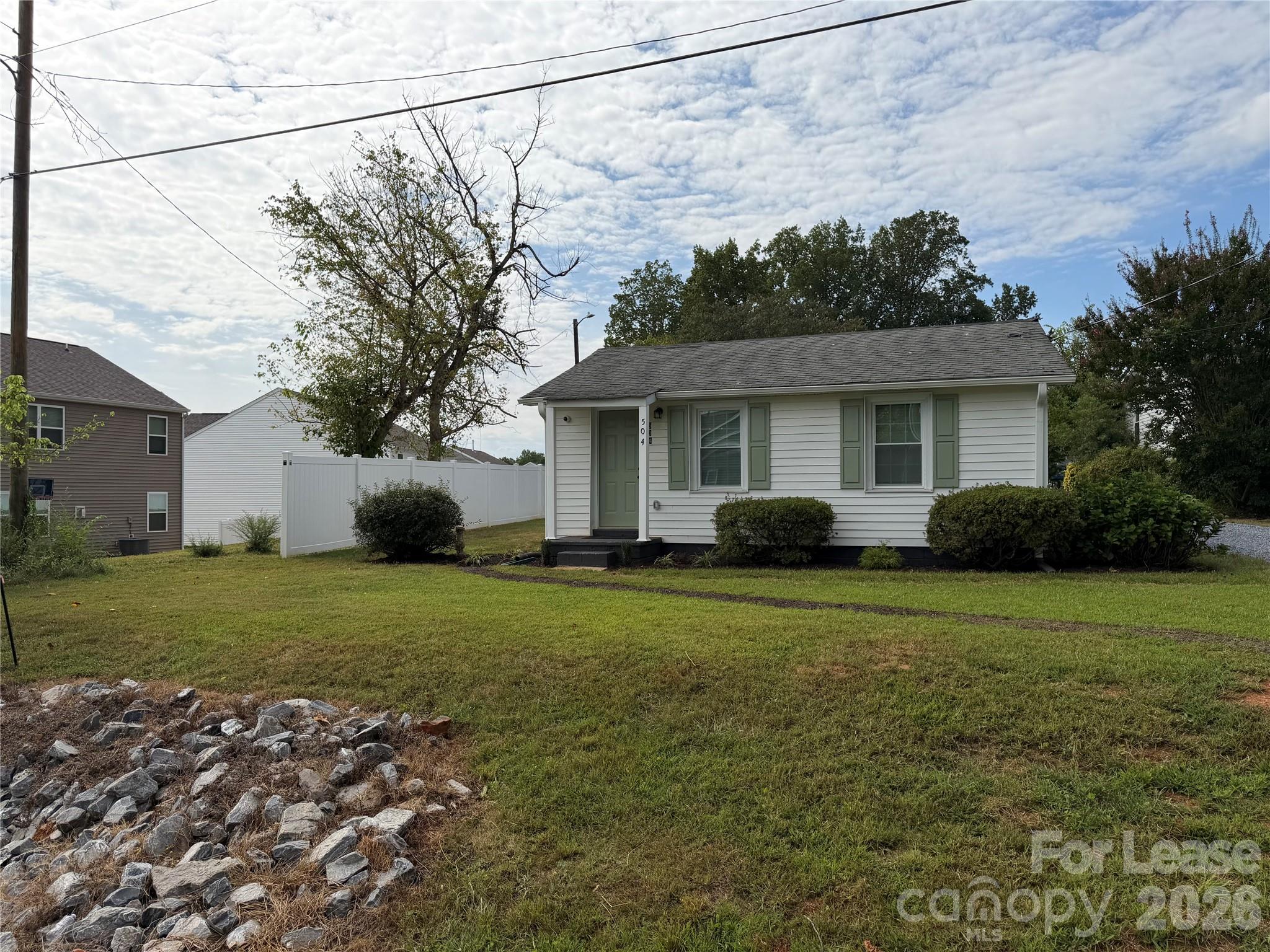 504 Stroupe Road — photo