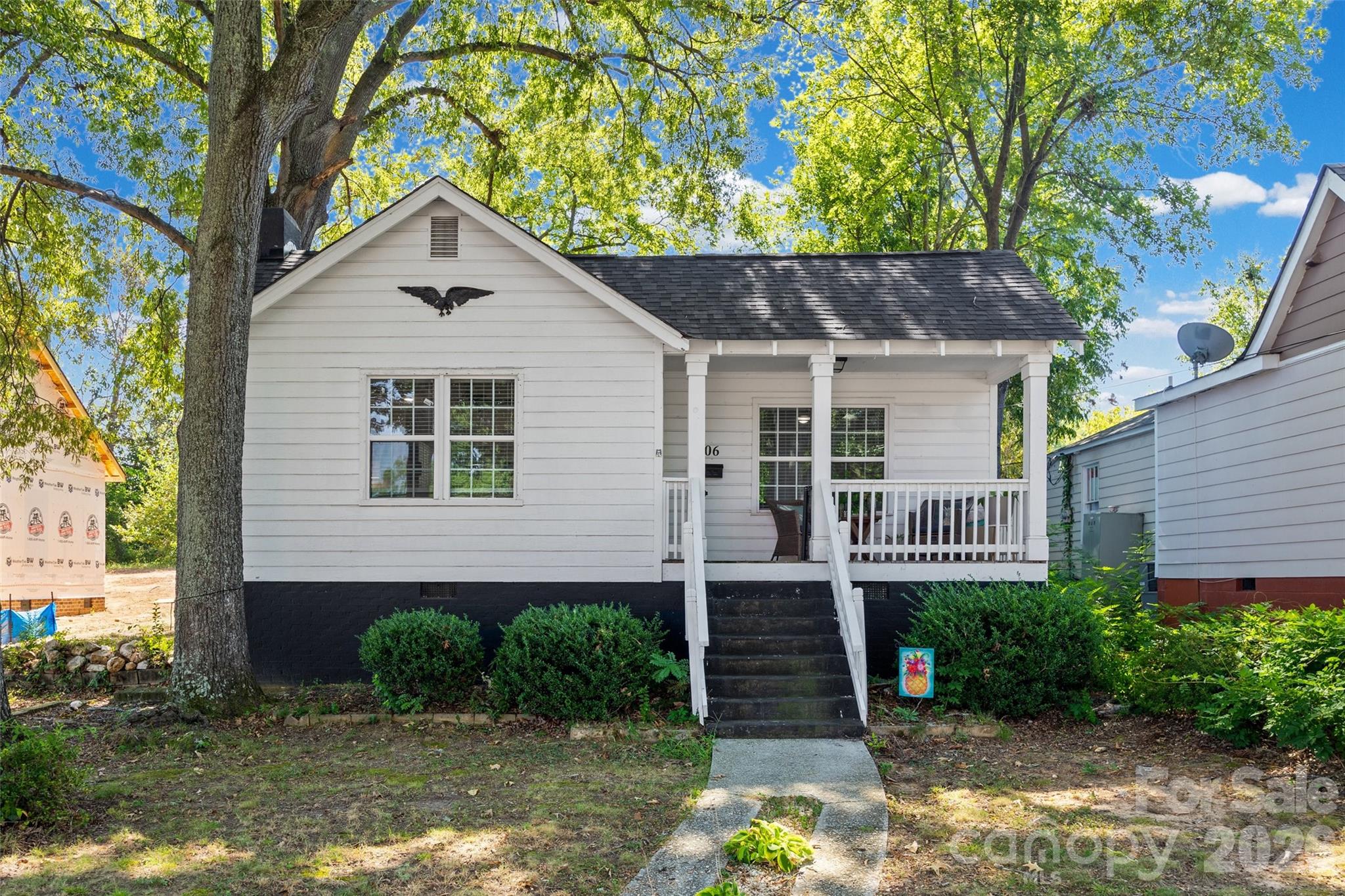 806 Cedar Street — photo