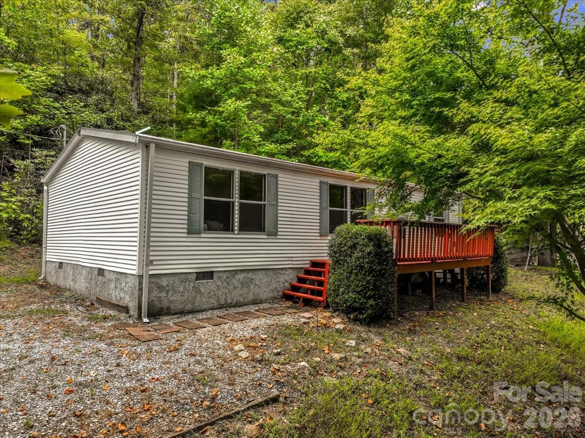 2271 Gouges Creek Road, Spruce Pine, NC 28777 — photo 2