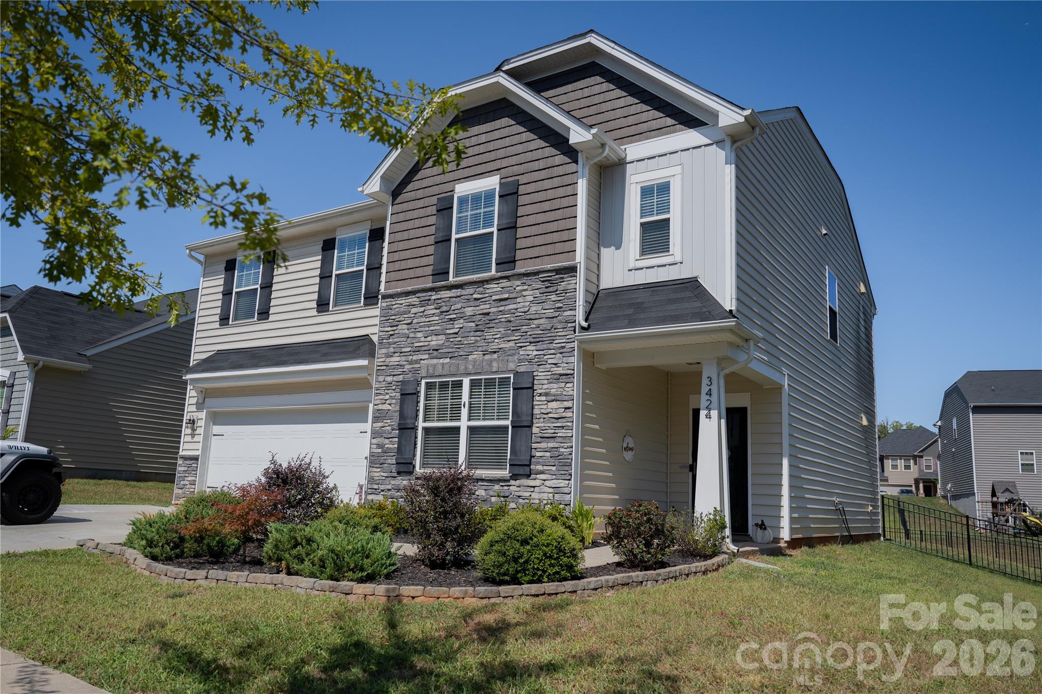 3424 Southern Red Oak Lane — photo