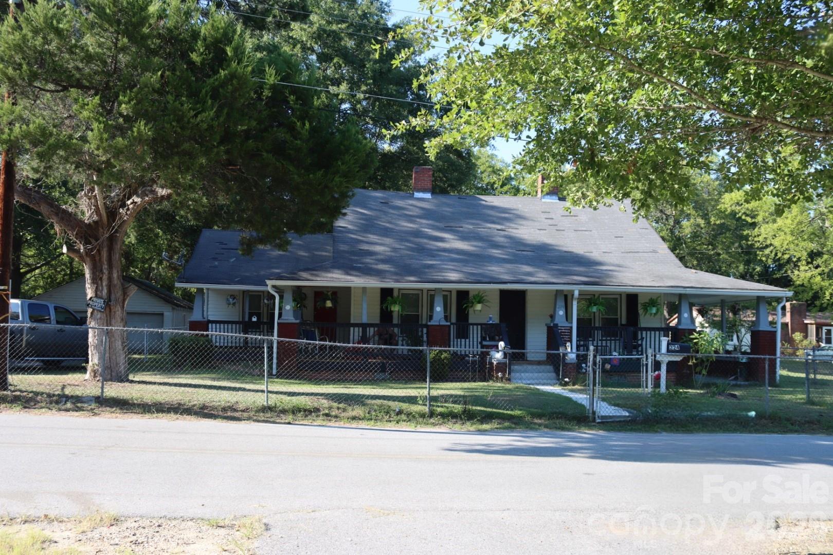 224 Godfrey Street — photo