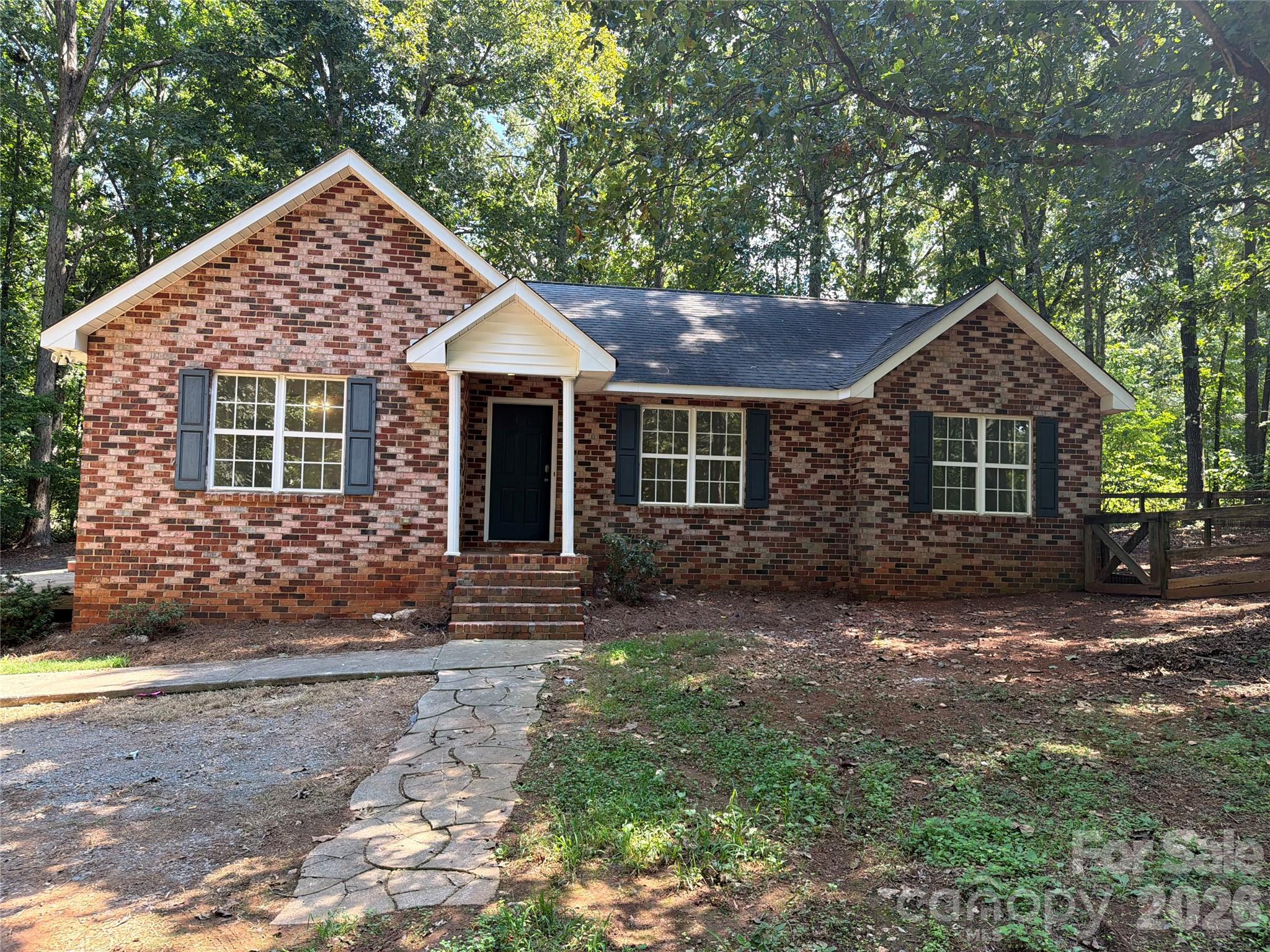 3705 Griffith Road — photo
