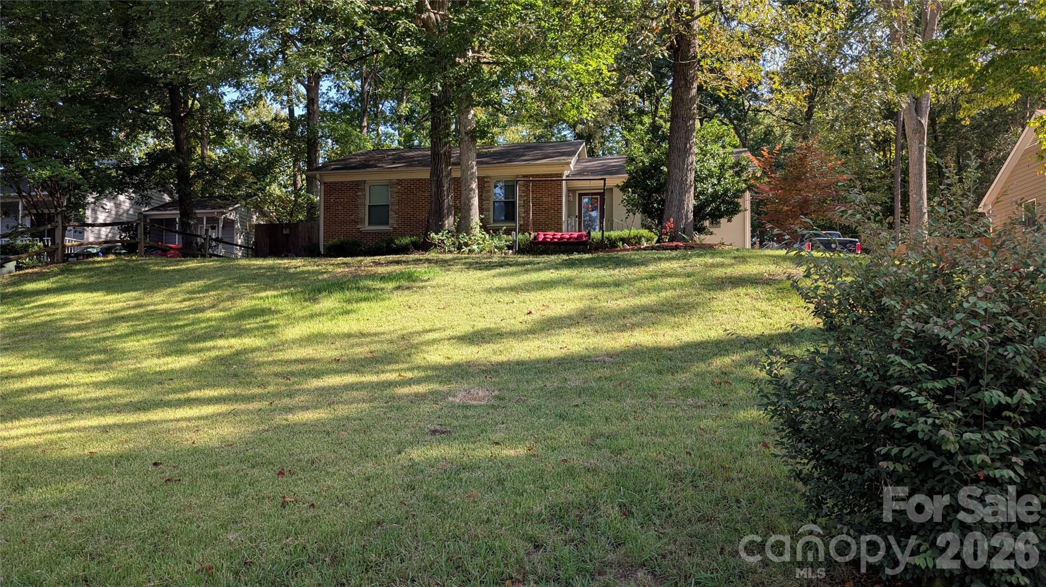 1740 Ashcroft Lane — photo