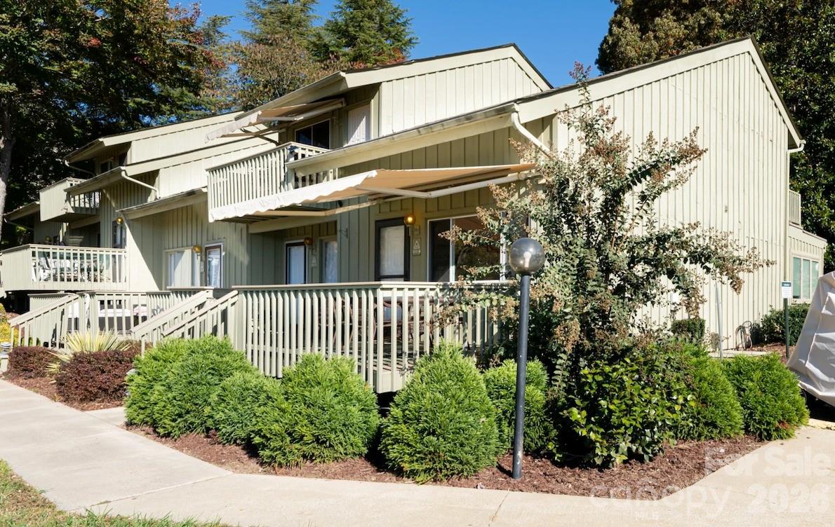 153 Fox Run Boulevard 904 — photo
