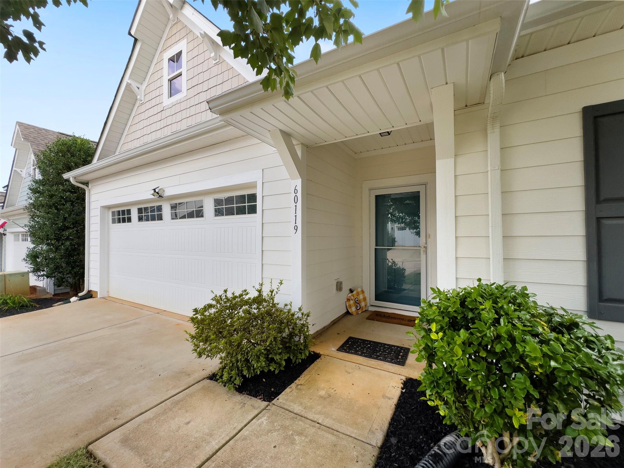 60119 Blue Bird Lane 667 — photo