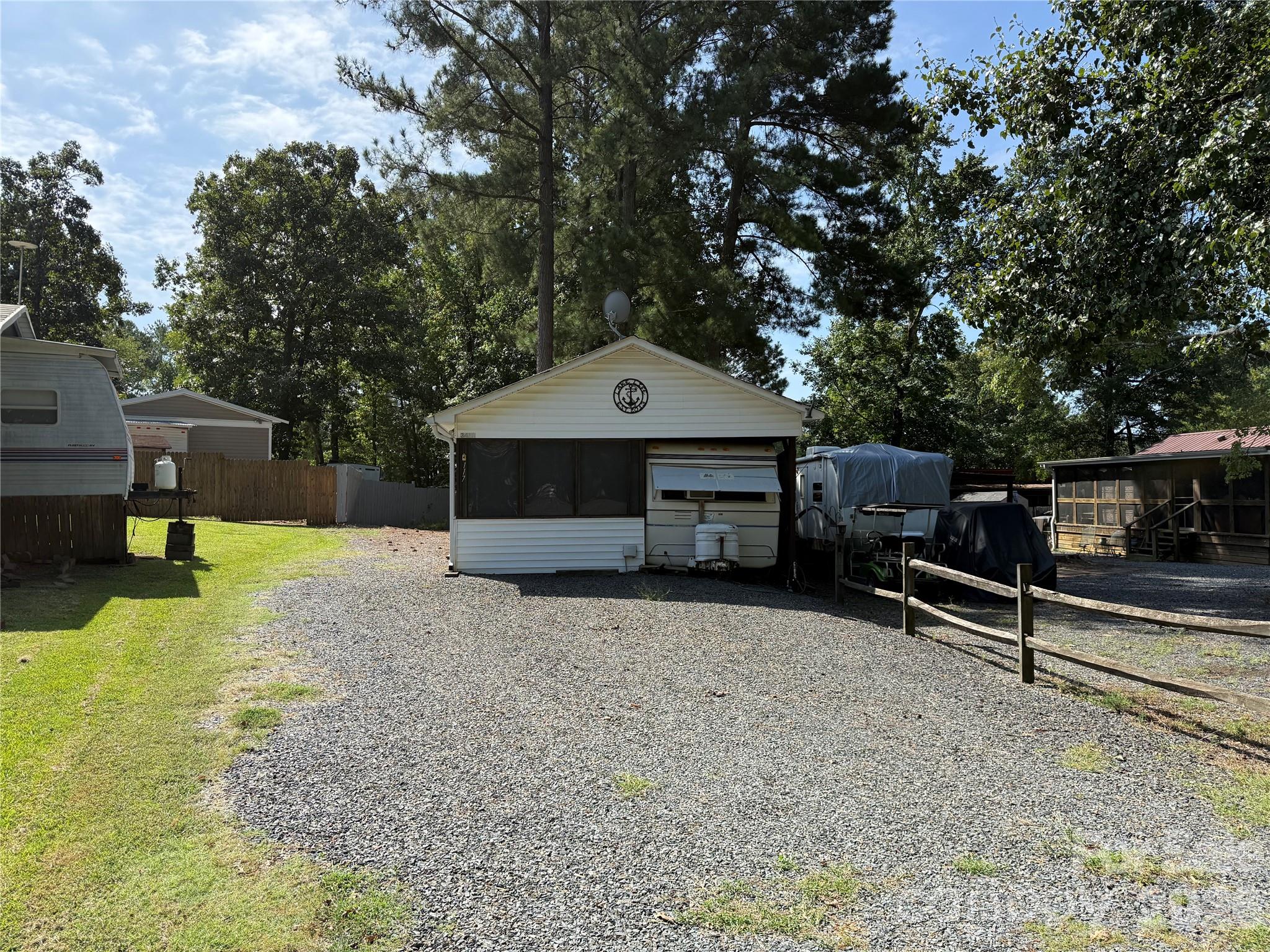 117 Holly Harbor Trail — photo