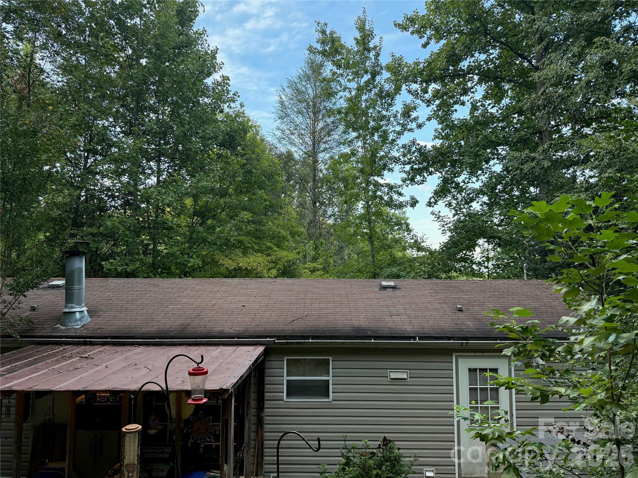 701 Possum Holler Drive — photo