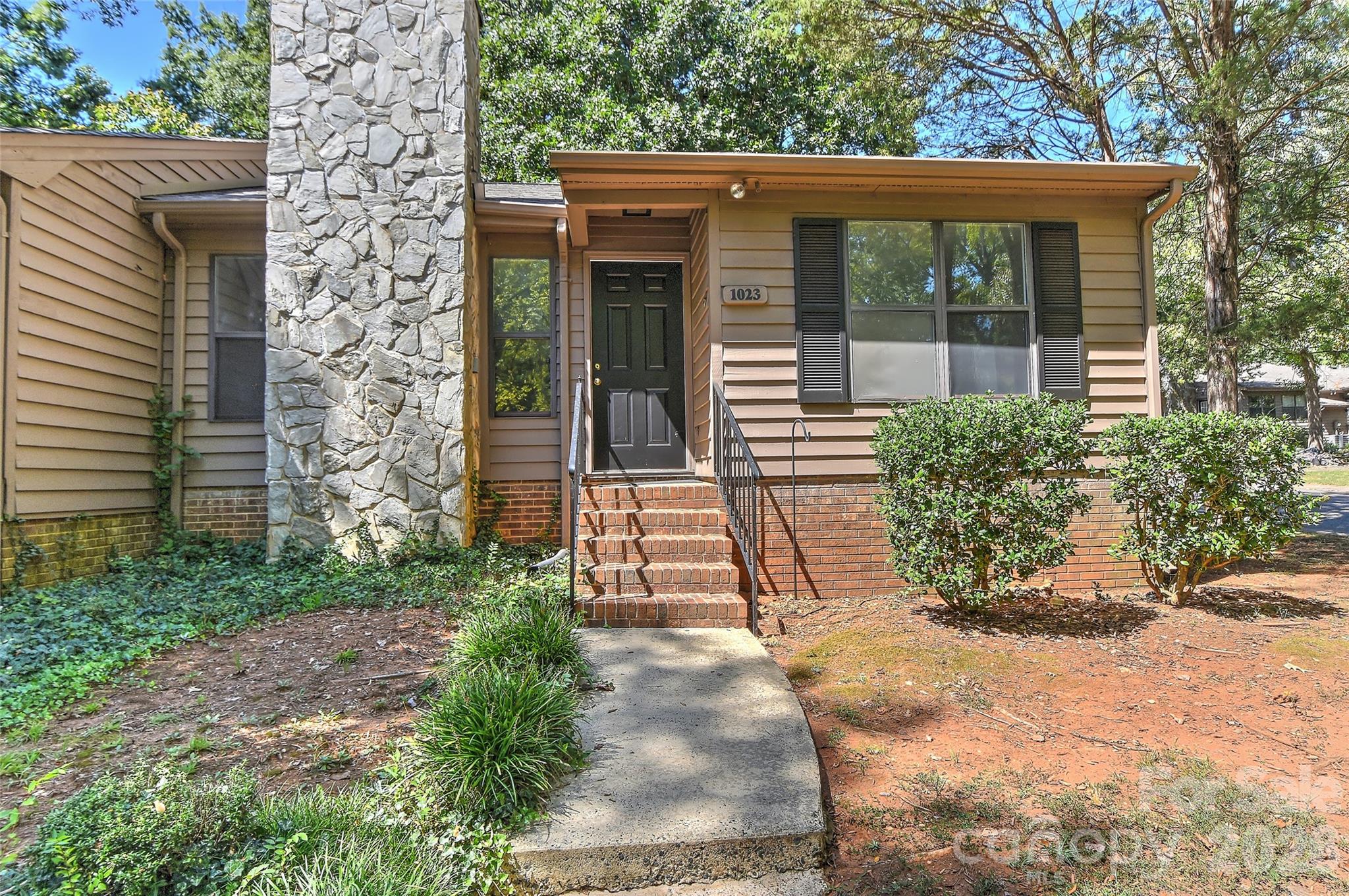 1023 Cranberry Circle — photo