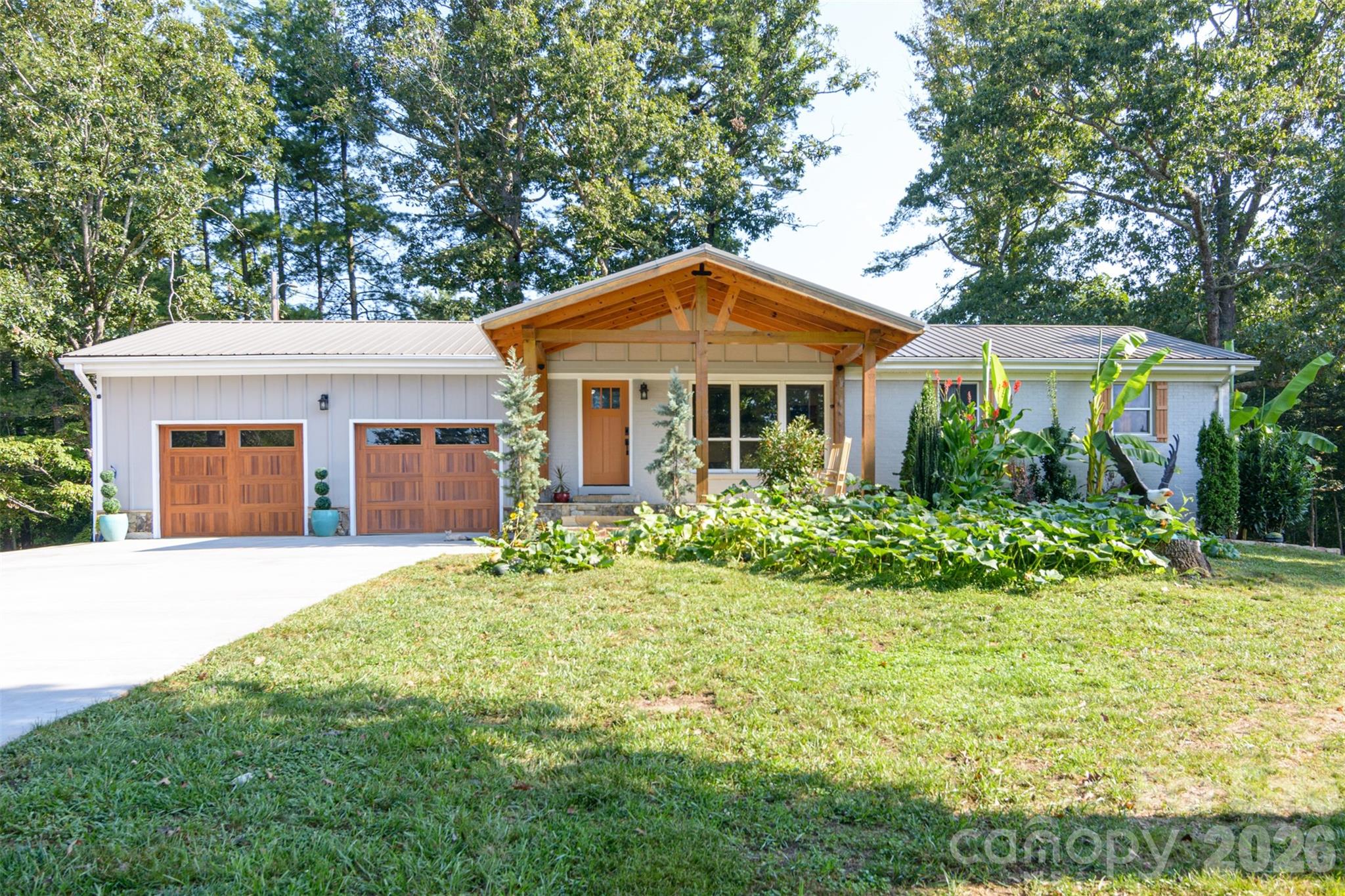 609 Old Mars Hill Highway — photo