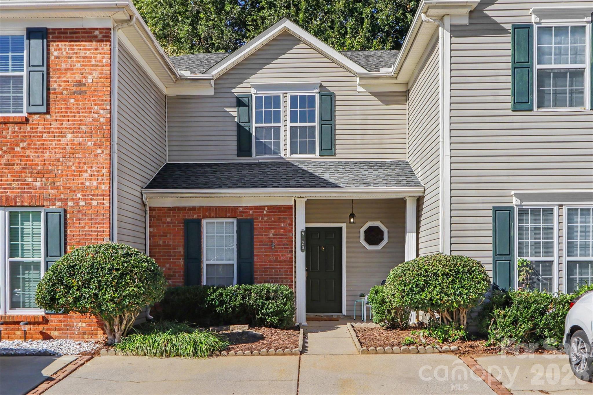 9120 Treyburn Drive — photo