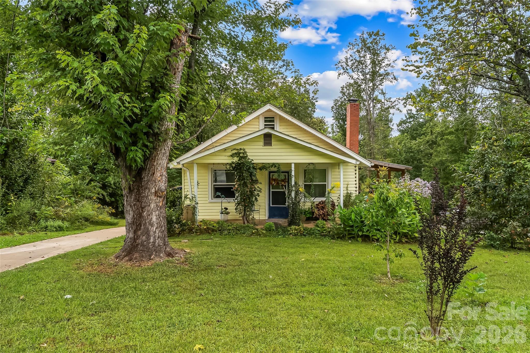 77 Fair Oaks Drive — photo