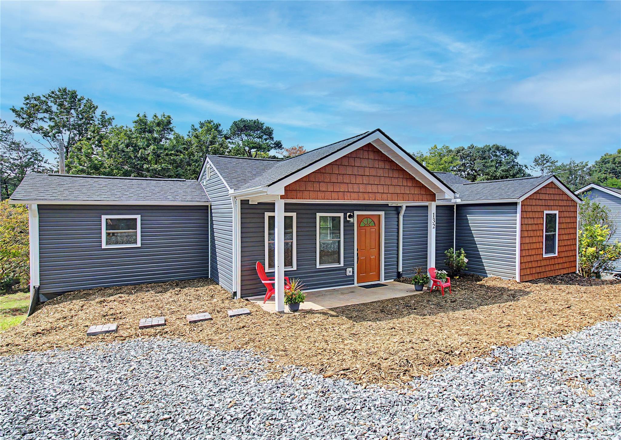 132 Locust Grove Road — photo