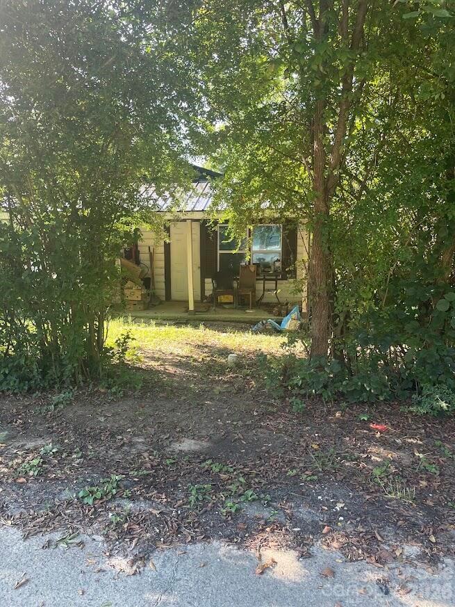 621 Johns Lane — photo