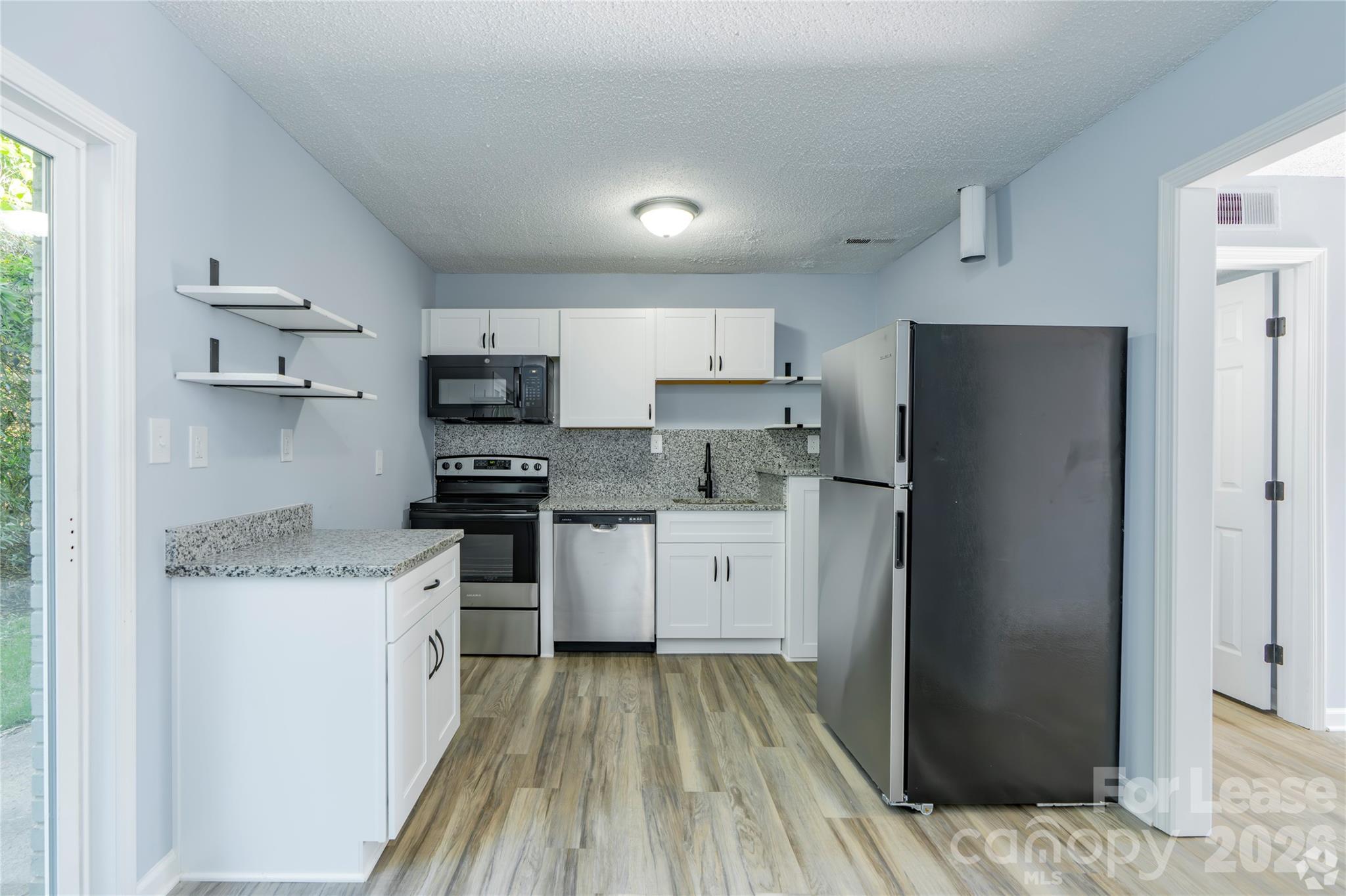 300 E Charlotte Avenue 5 — photo