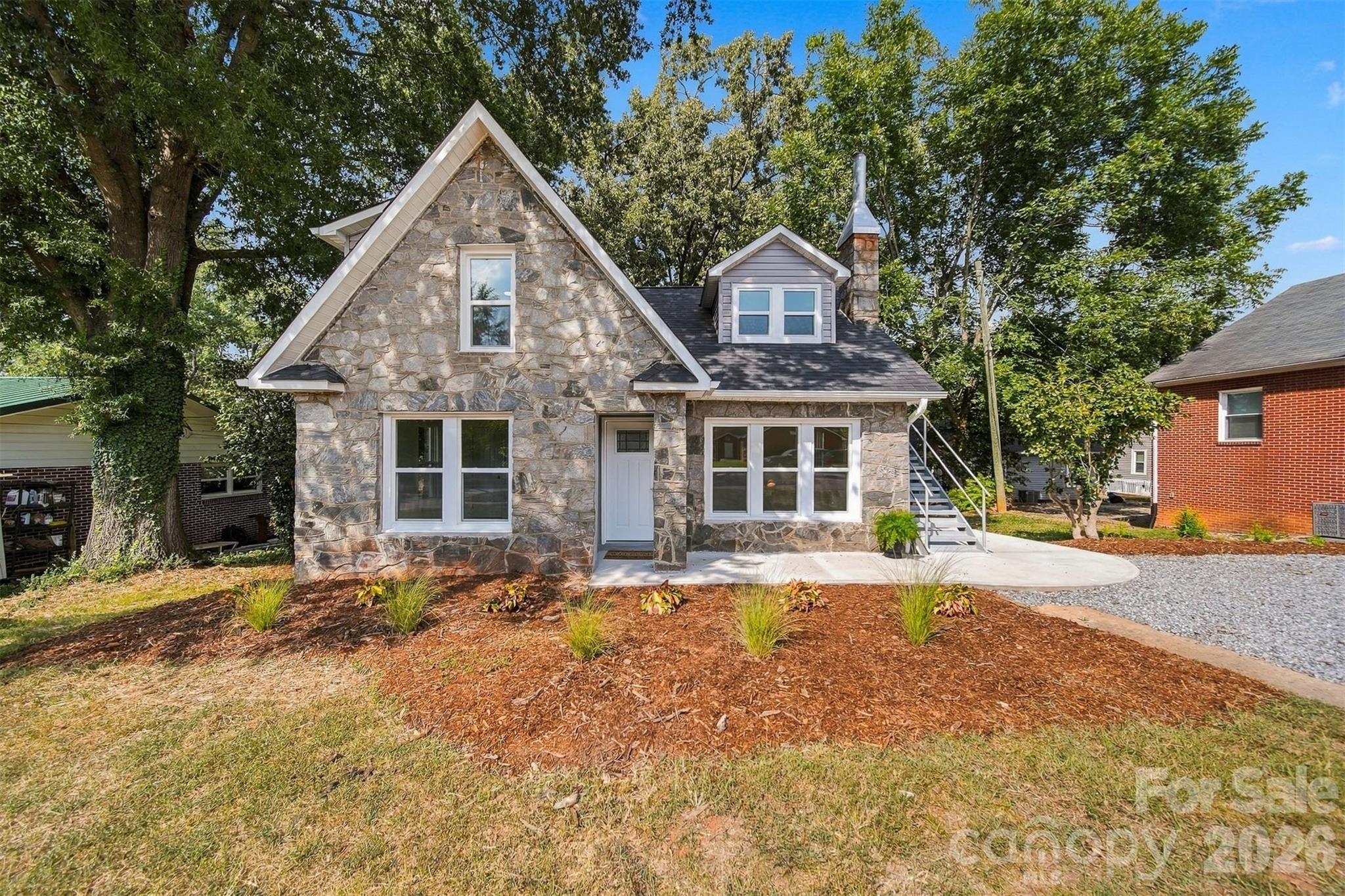 436 N Green Street — photo