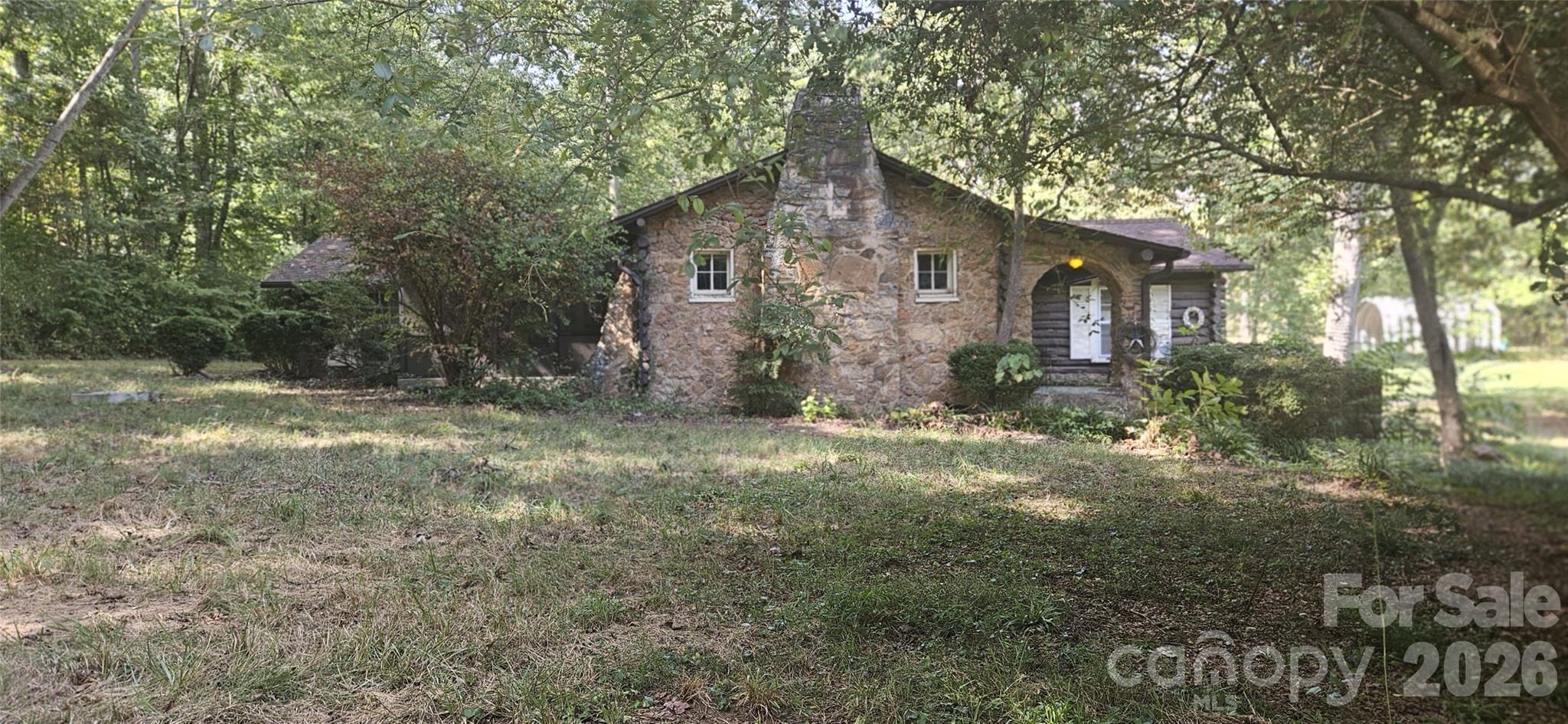 1944 E Maiden Road — photo