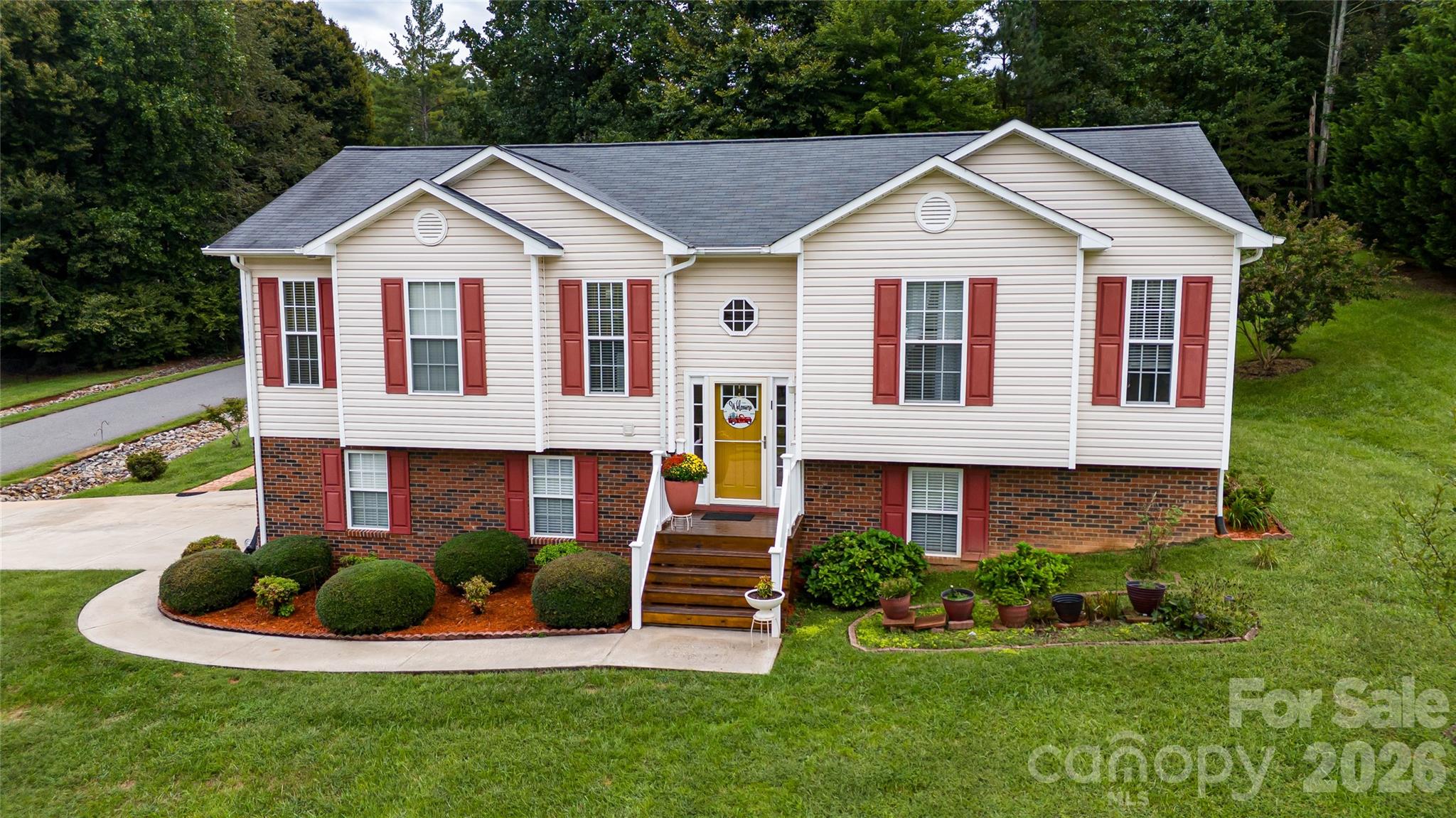 142 Doe Run — photo