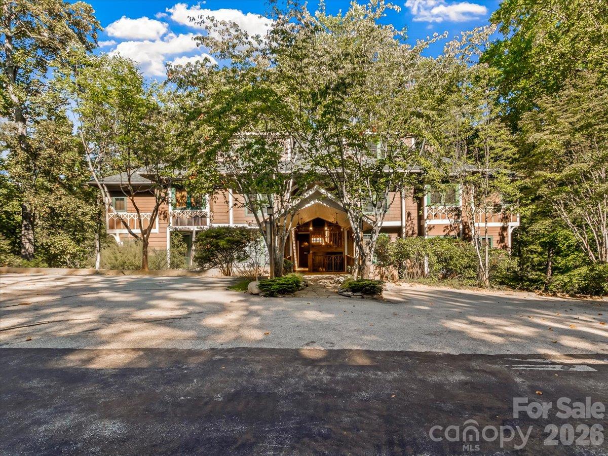 81 Creekside Way F-301 — photo