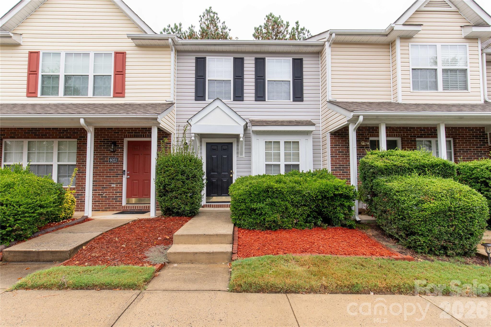 6025 Leek Court — photo