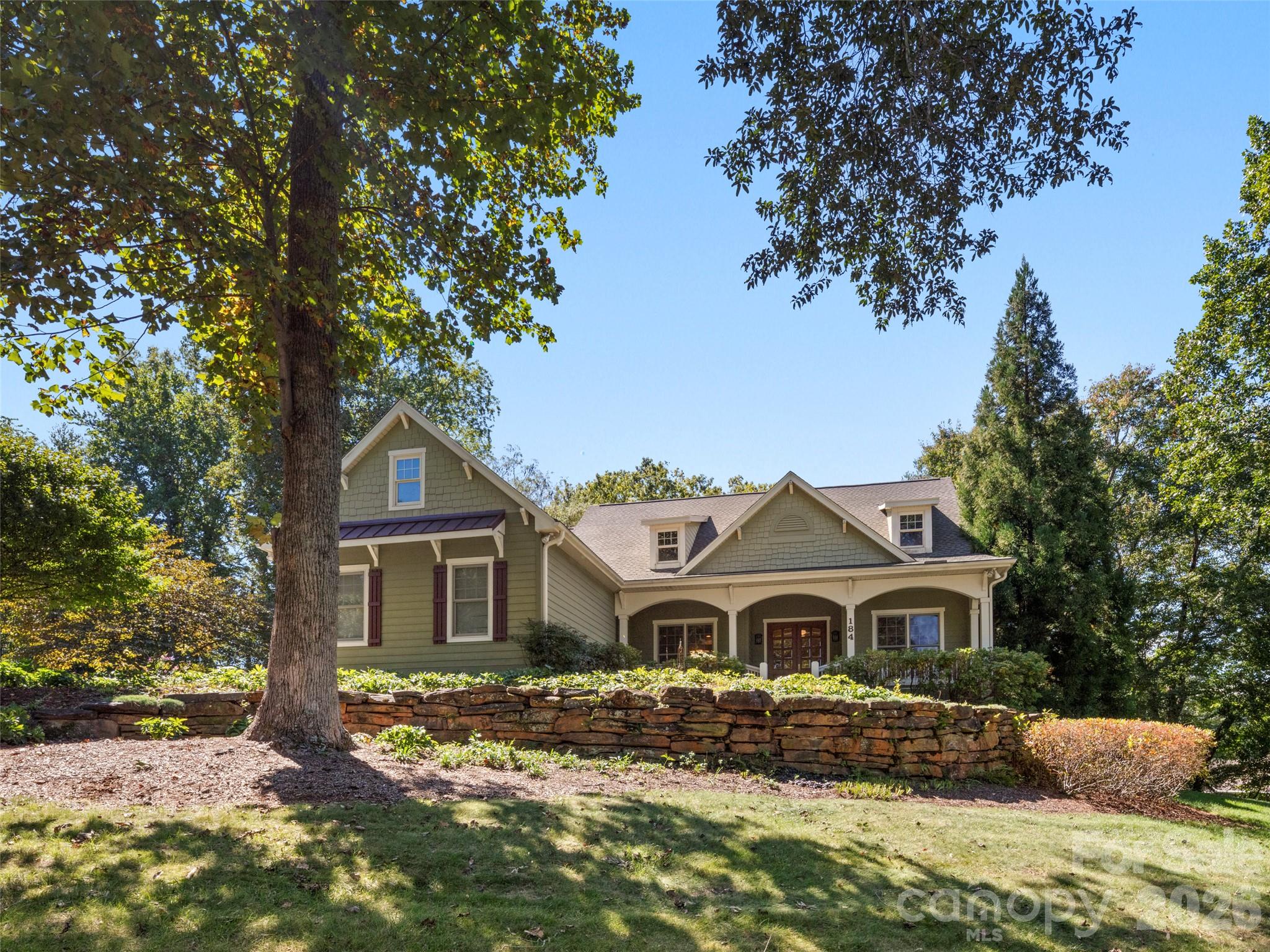 184 Benhurst Court — photo