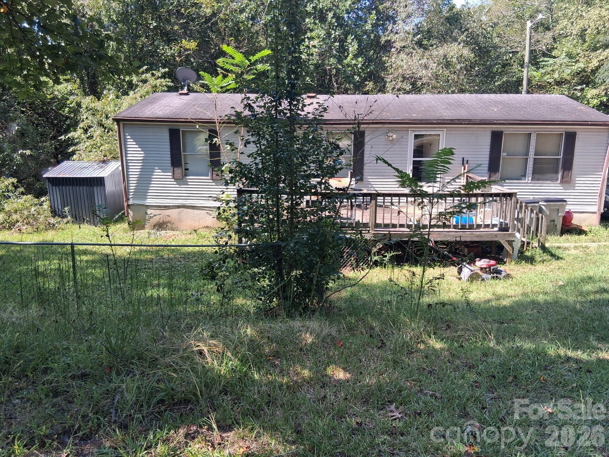 1215 Peak Place NW — photo