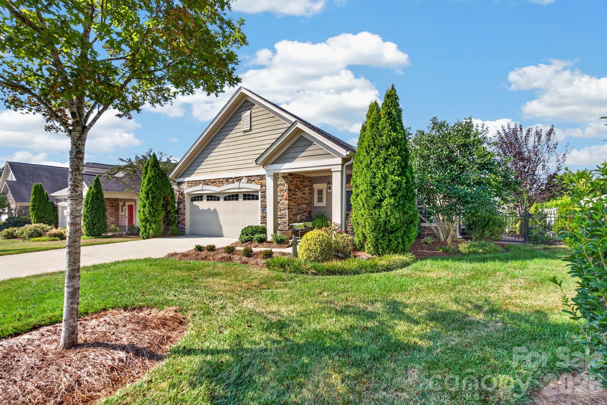 1313 Haywood Park Drive — photo