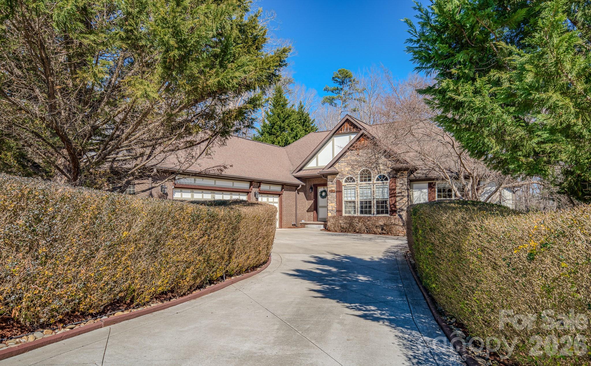 3975 Plantation Drive — photo