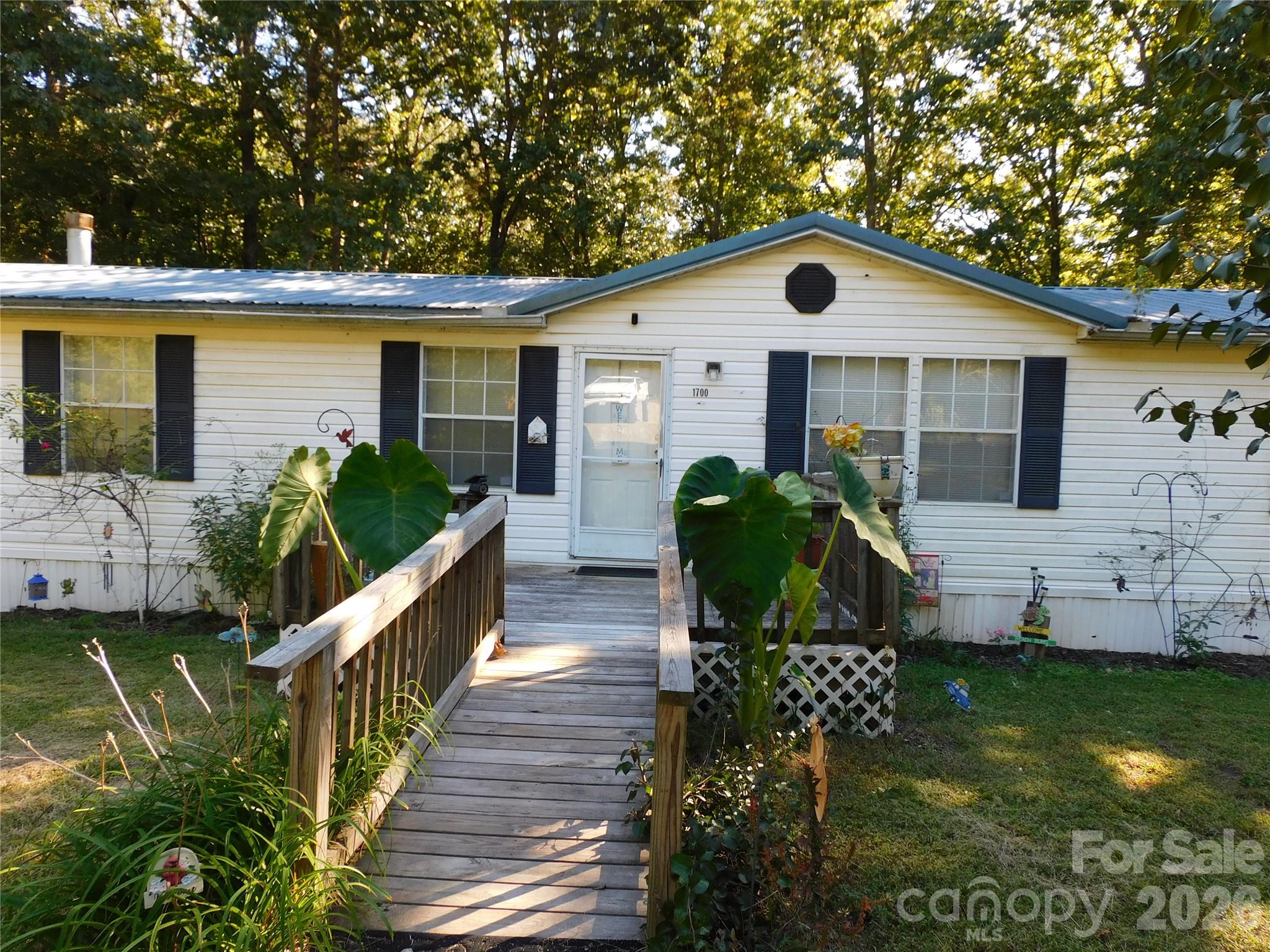 1700 Windsong Forest Road — photo