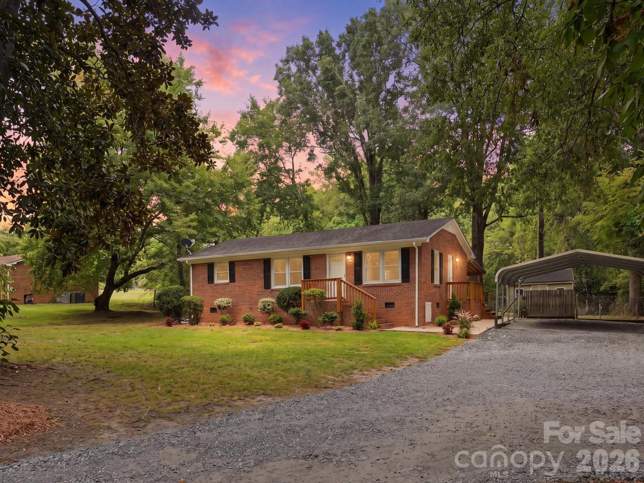 8903 Richardson King Road — photo