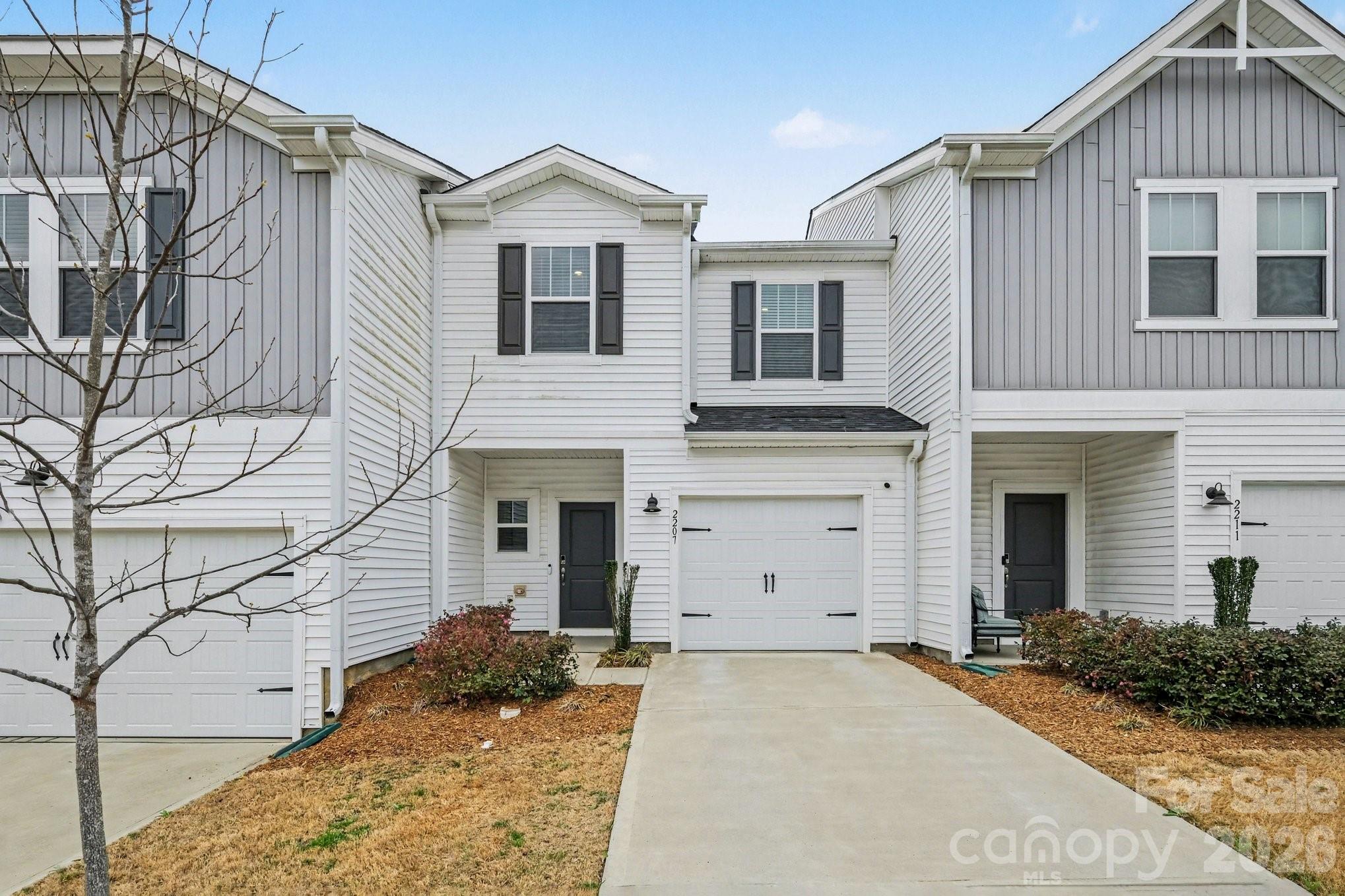 2207 Belterra Drive — photo