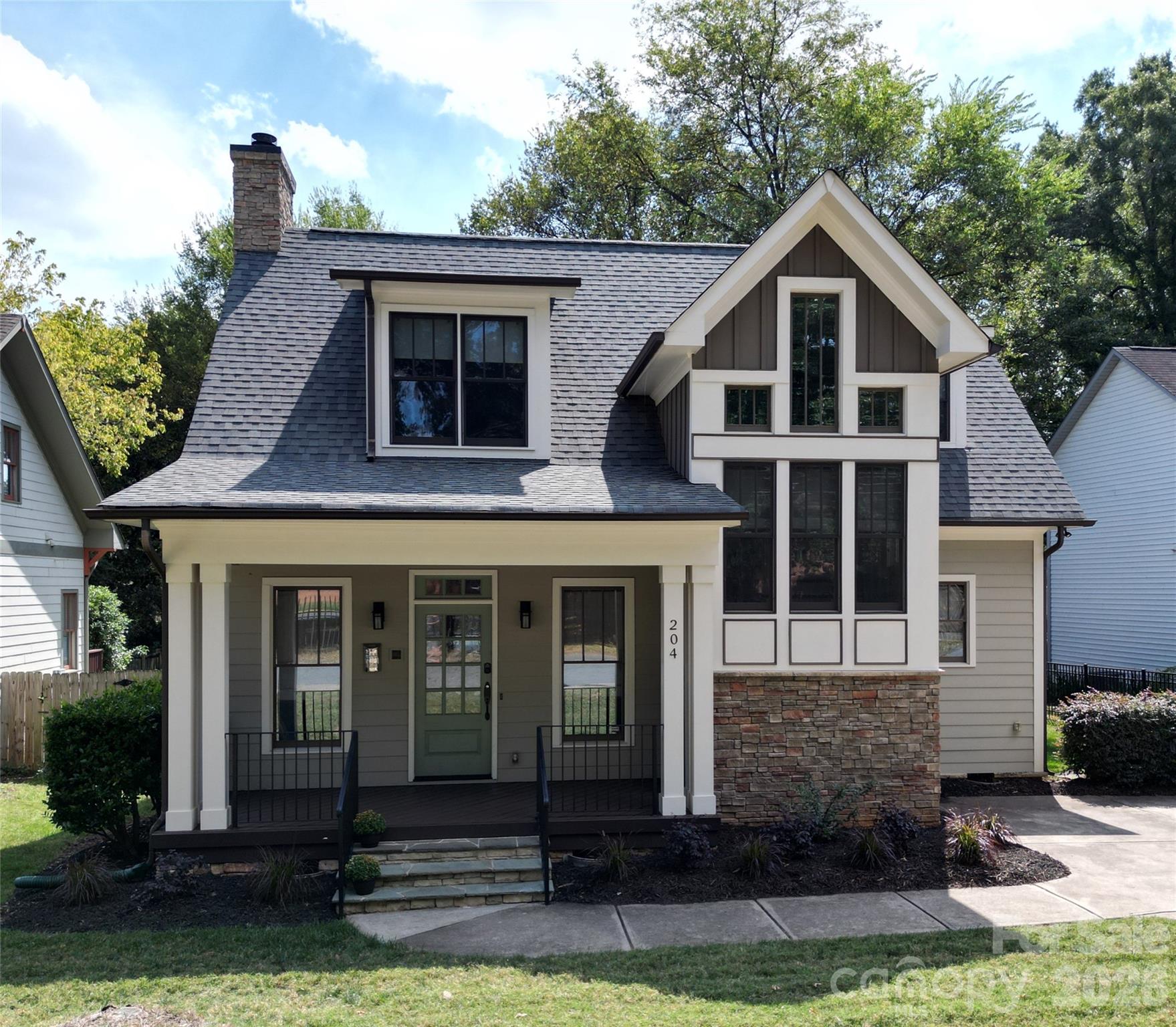 204 Martin Street — photo