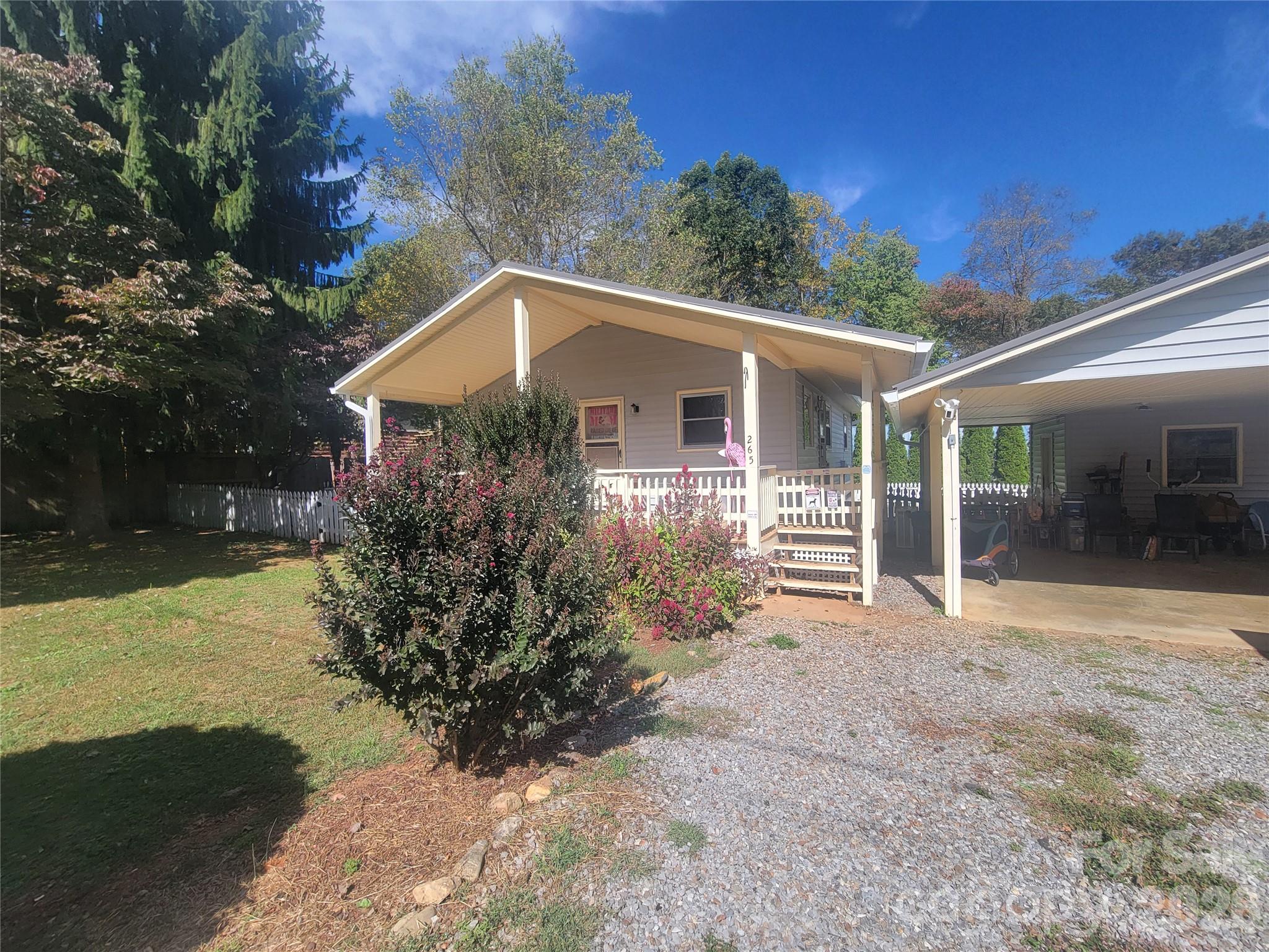 265 Midland Drive — photo