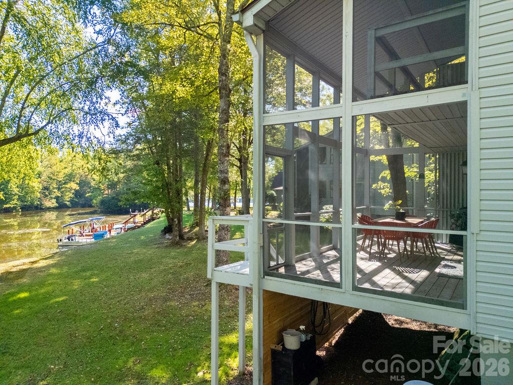 33 Lakeside Villas Drive — photo