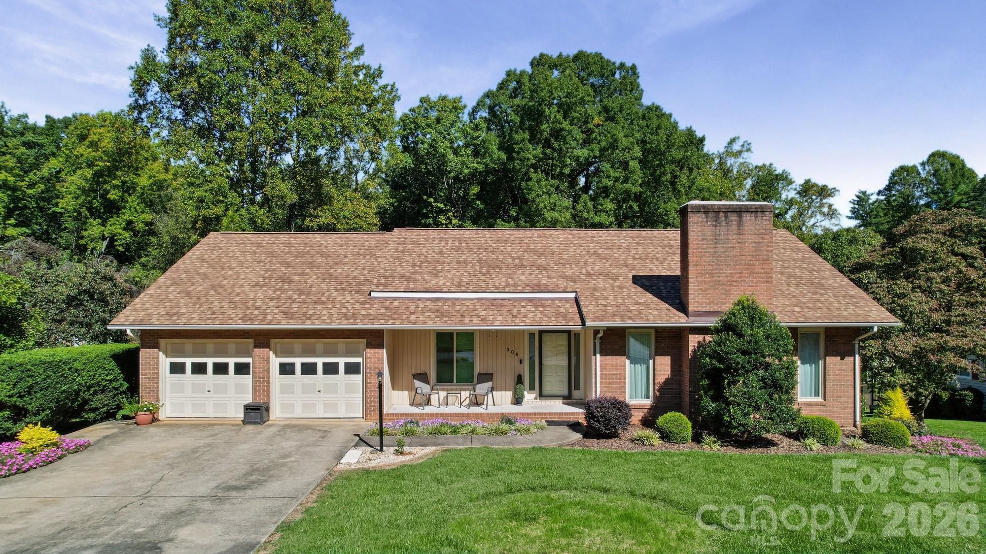 306 Starmount Drive — photo