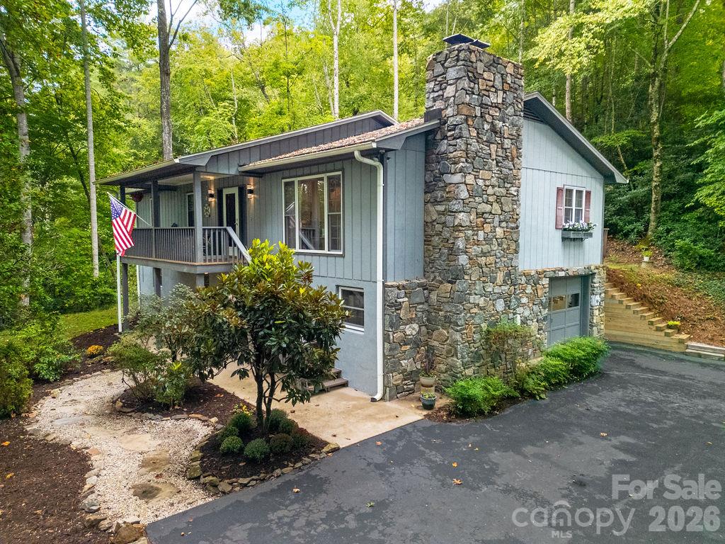 239 Three Mile Knob Road — photo