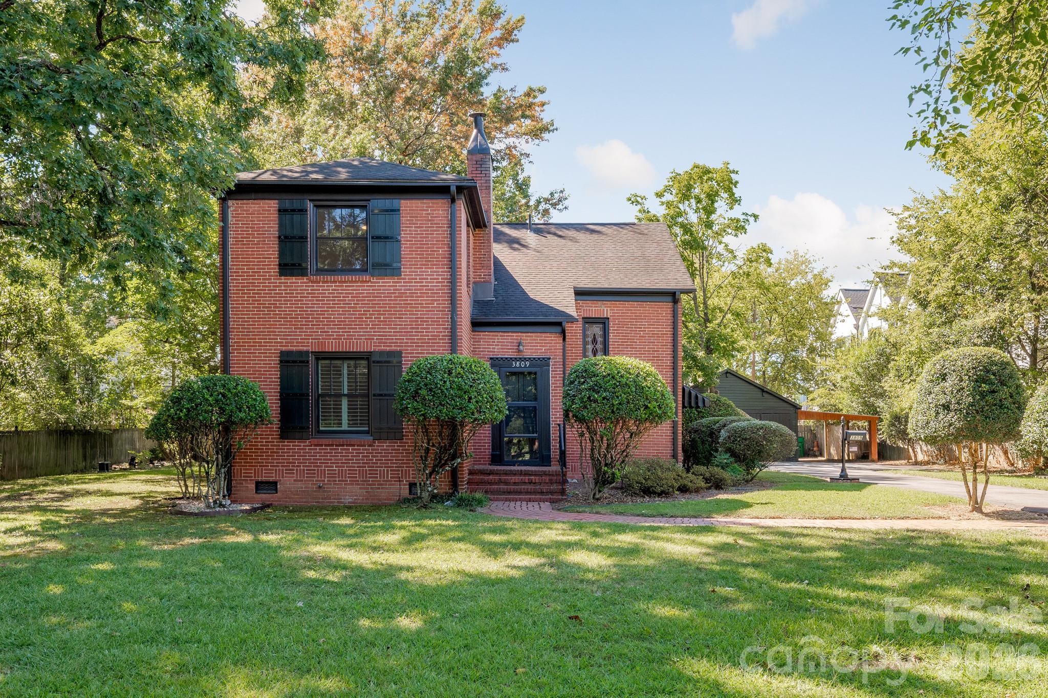3809 Tuckaseegee Road — photo